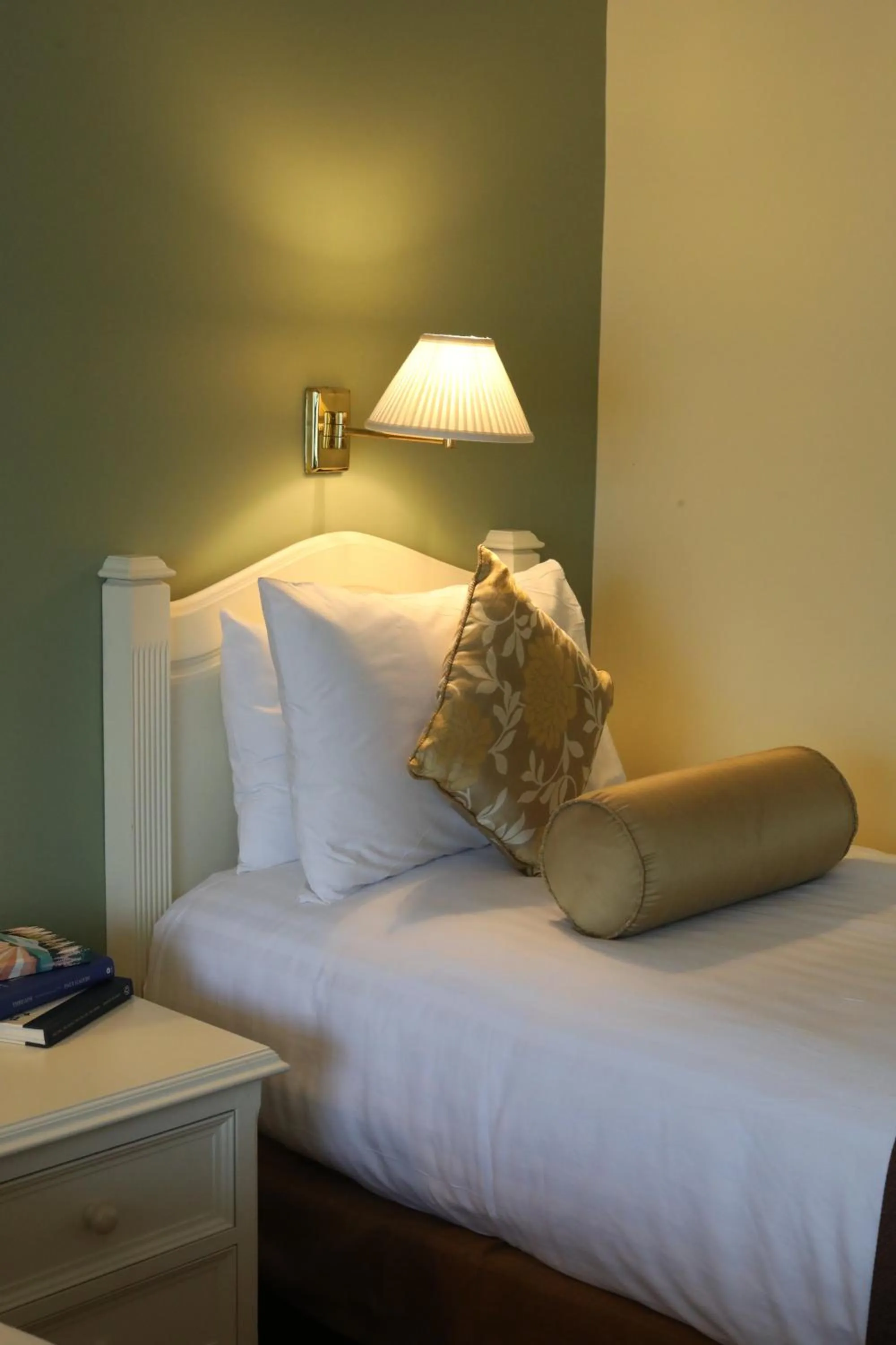 Bedroom, Bed in Killeen House Hotel