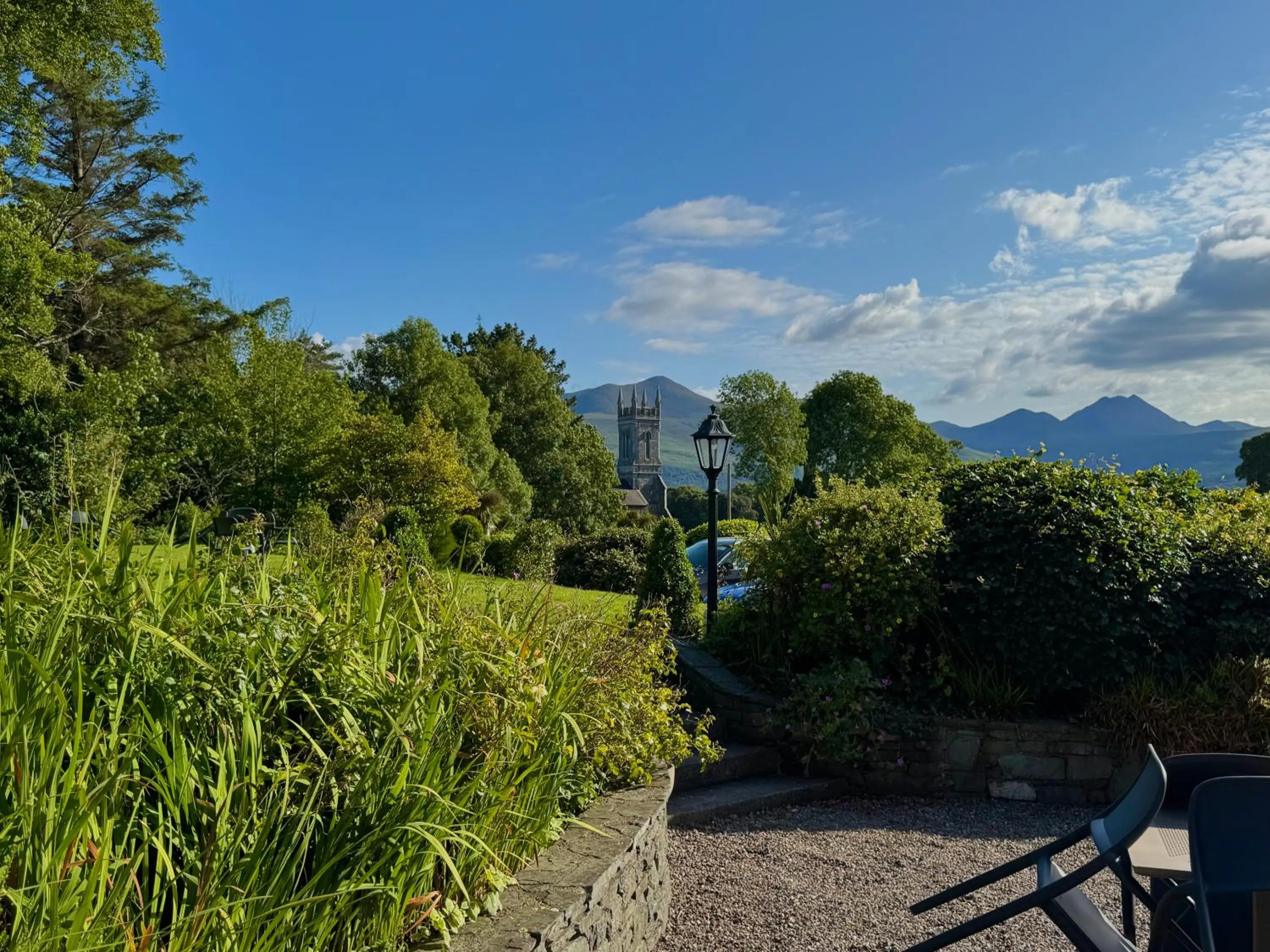 Mountain view in Killeen House Hotel