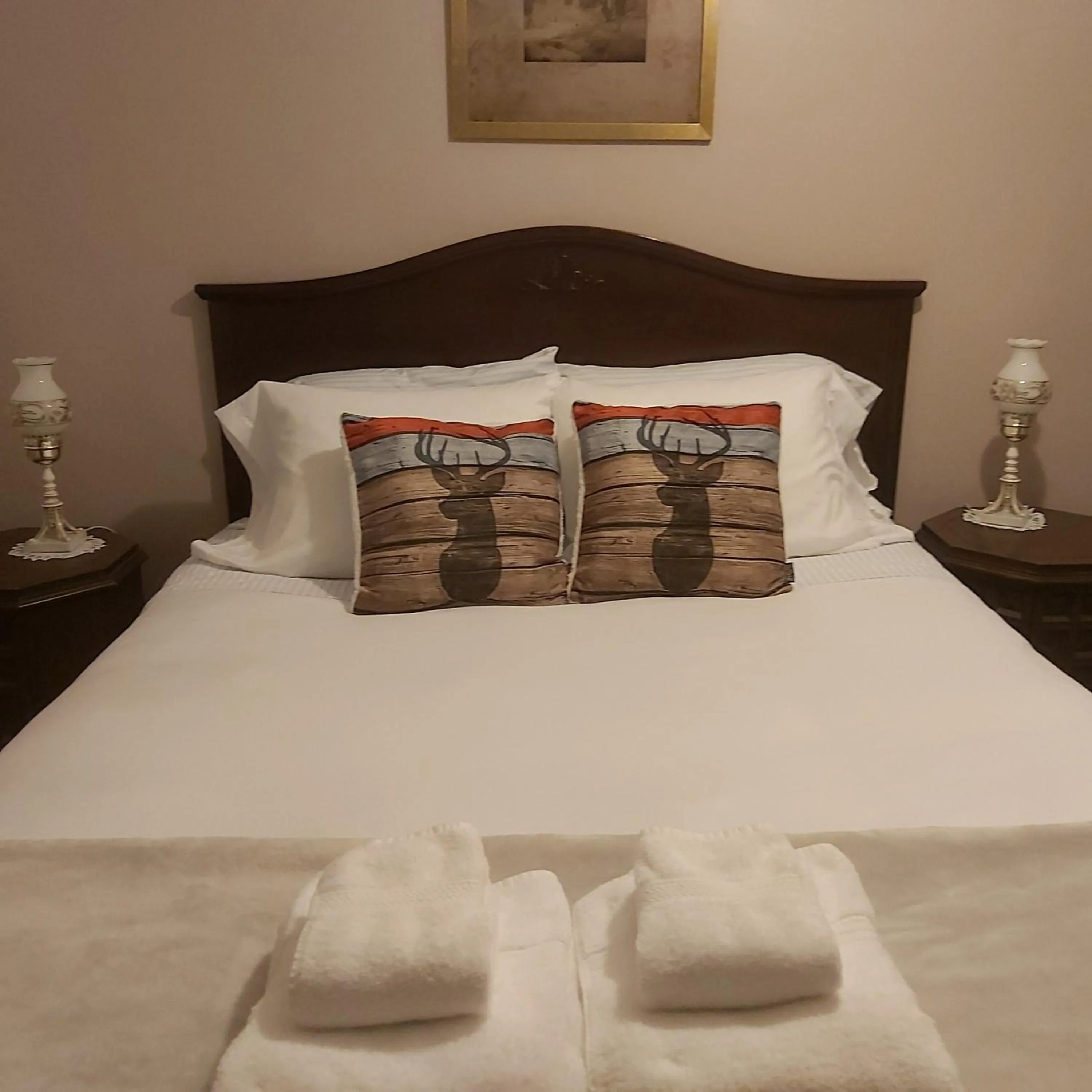 Bed in Blue Spruce Bed and Breakfast Muskoka