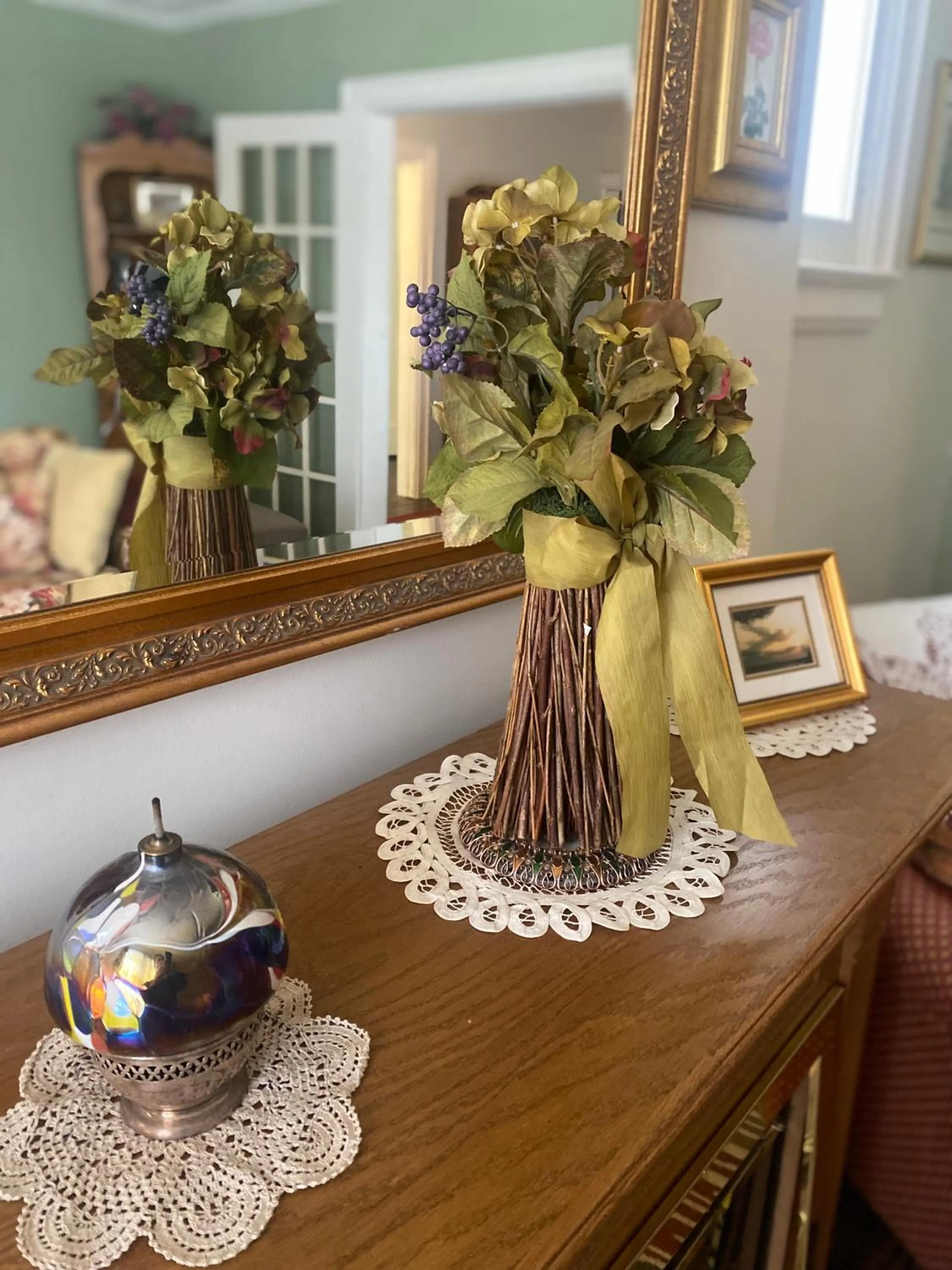 Decorative detail in Blue Spruce Bed and Breakfast Muskoka