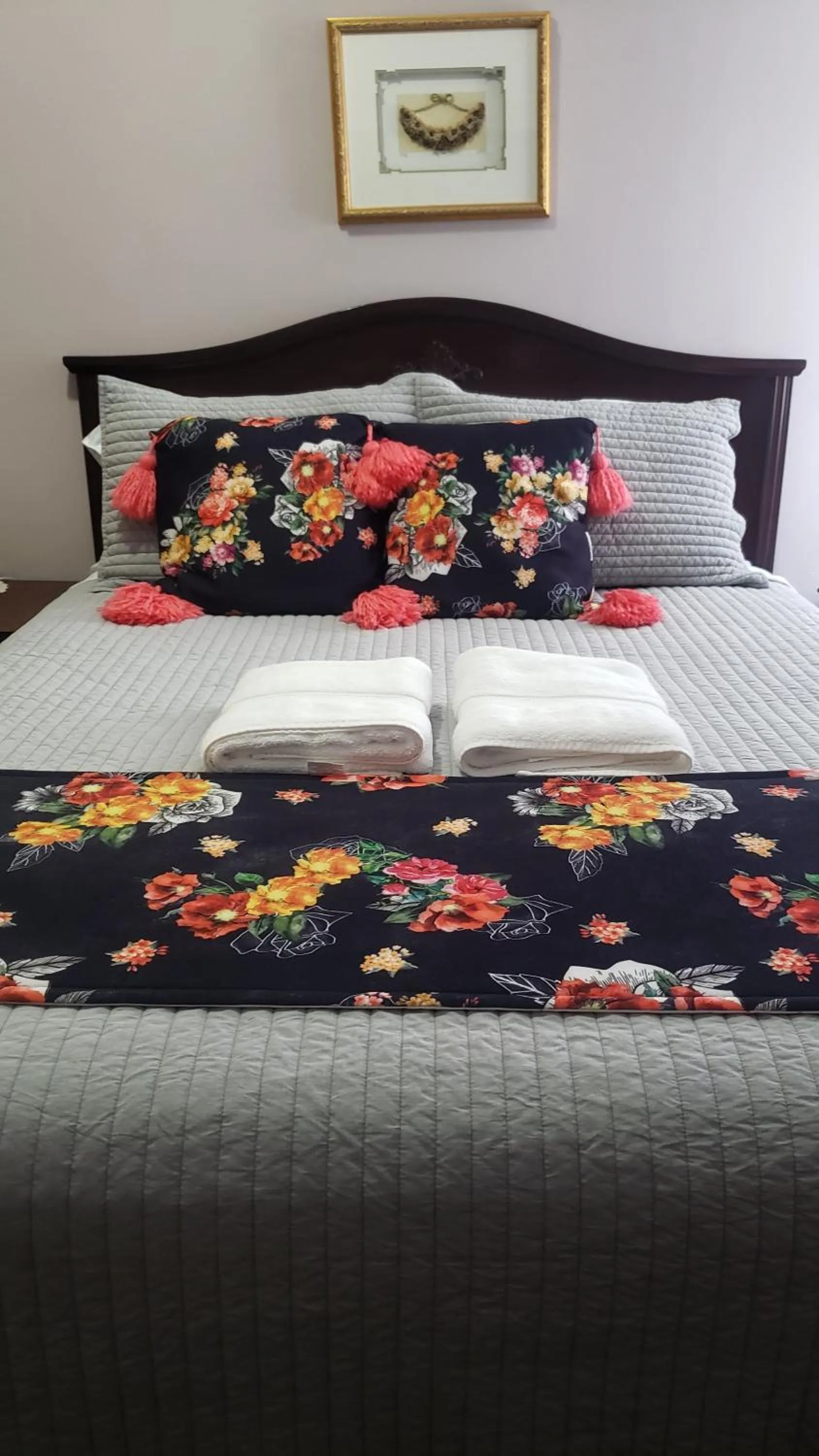 Bed in Blue Spruce Bed and Breakfast Muskoka