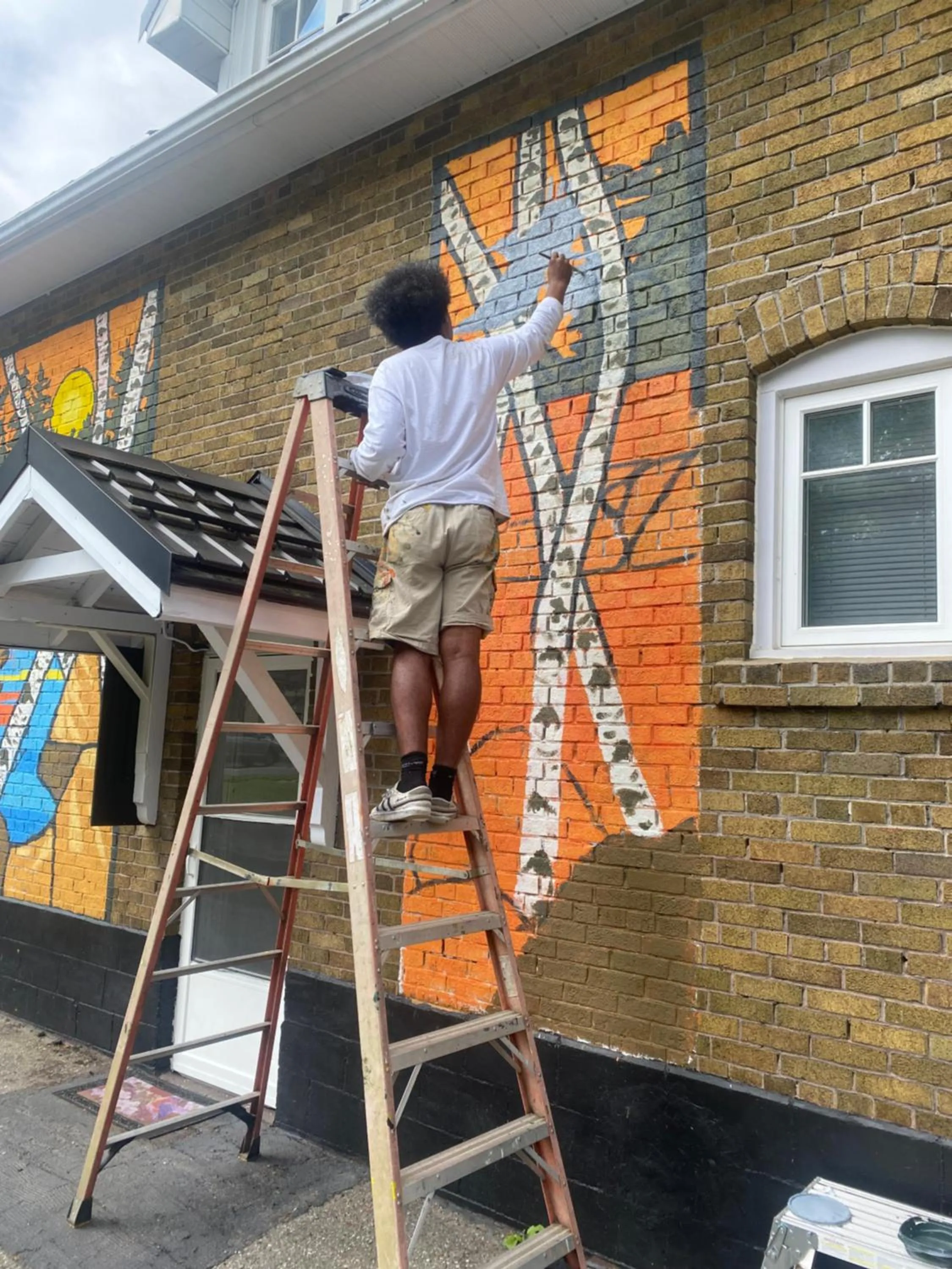 Property building in Blue Spruce Bed and Breakfast Muskoka