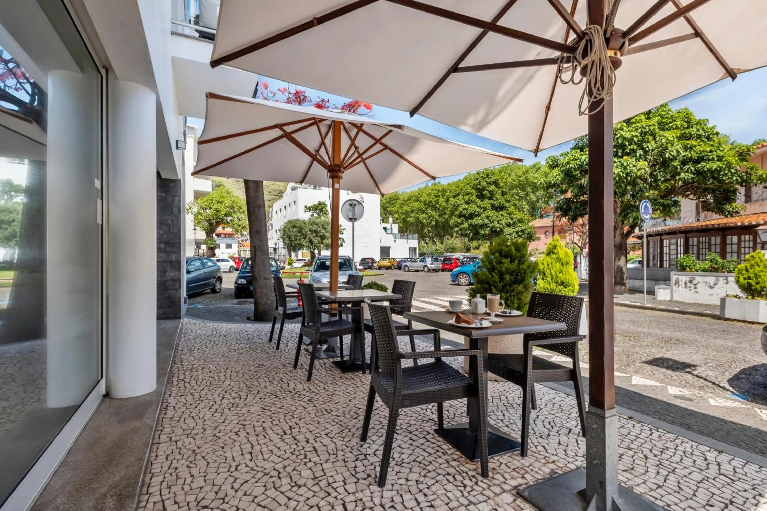 Patio in White Waters Hotel