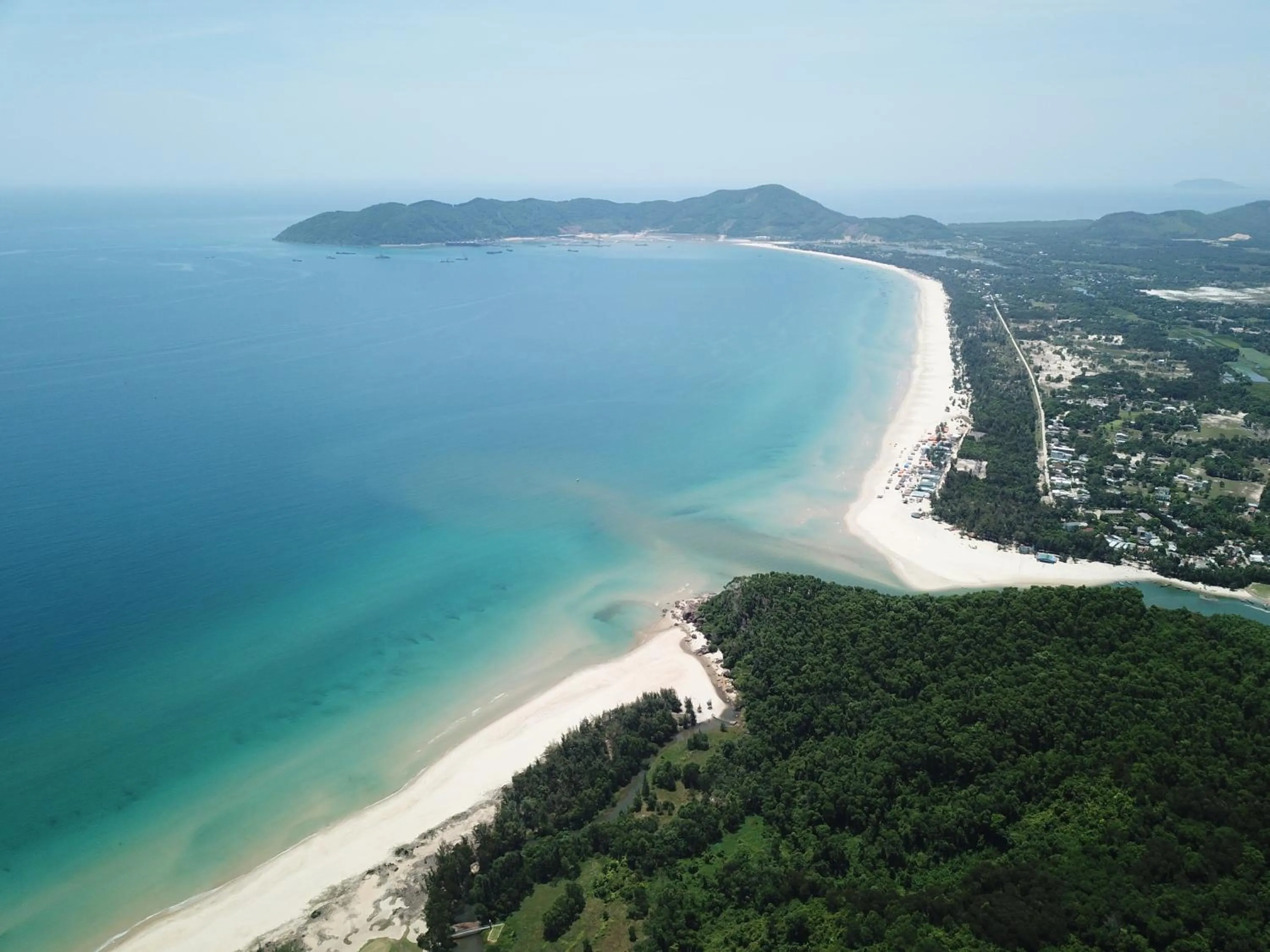 Beach in CANH DUONG MOTEL