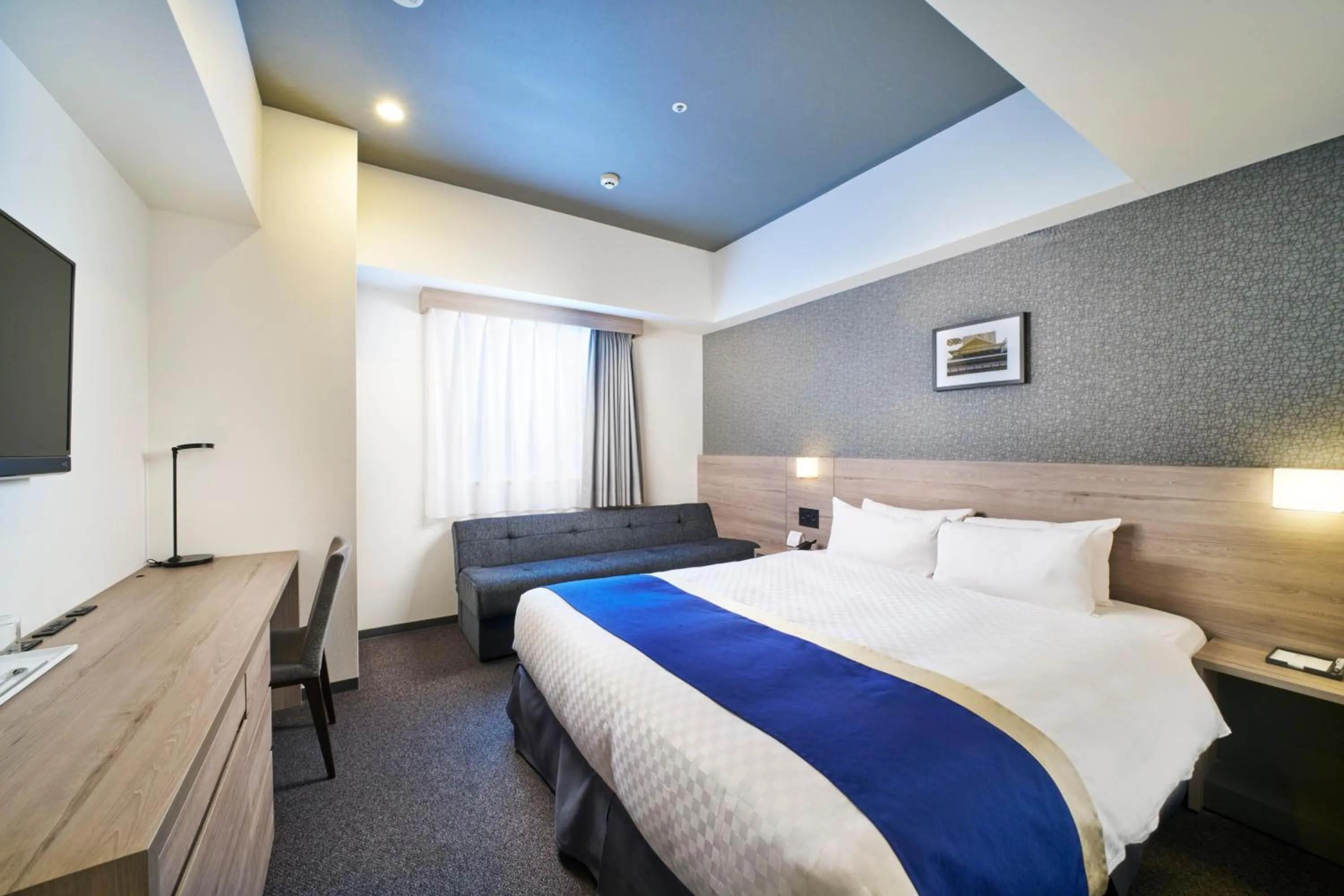 Bed in Best Western Plus Hotel Fino Osaka Kitahama