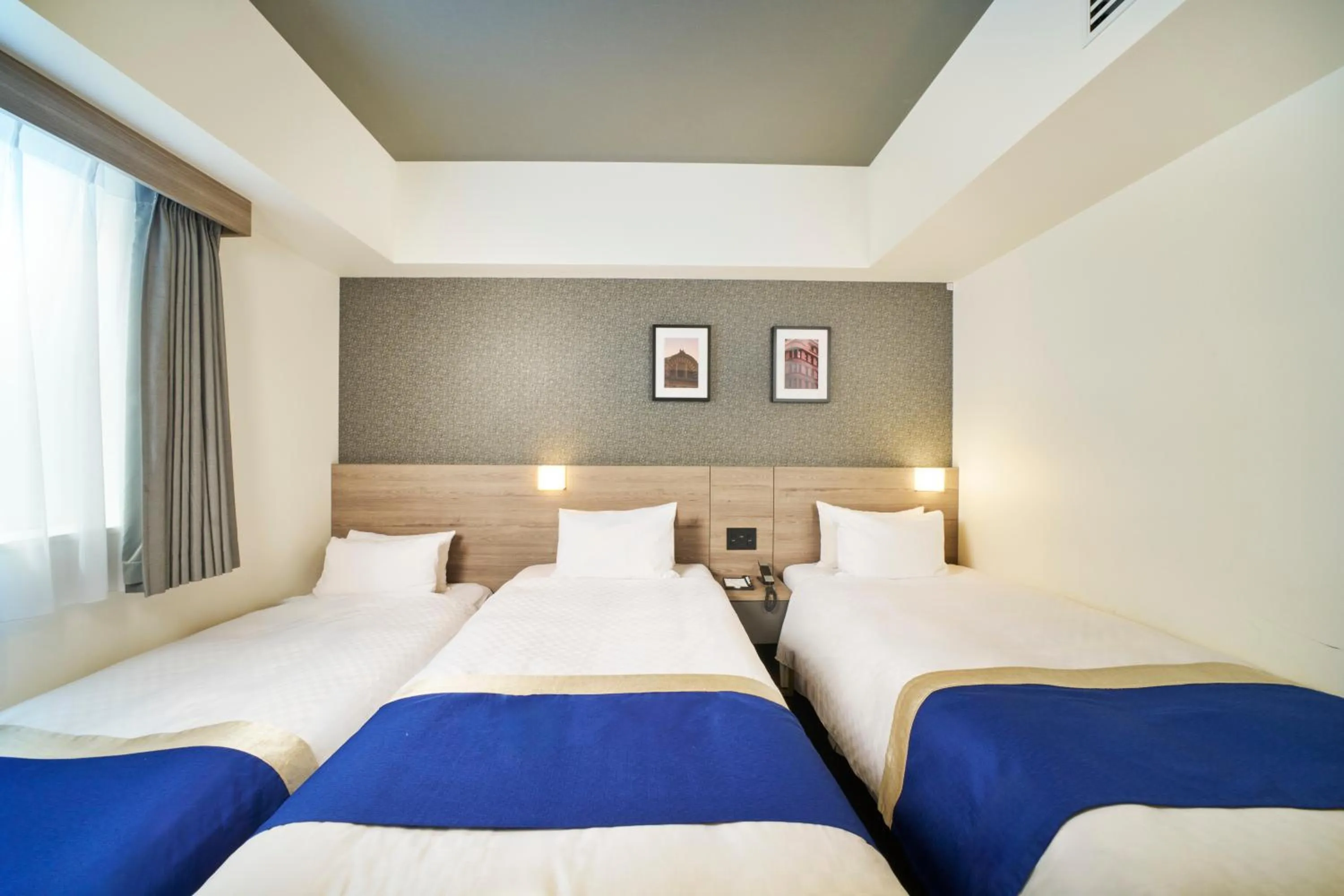 Bed in Best Western Plus Hotel Fino Osaka Kitahama