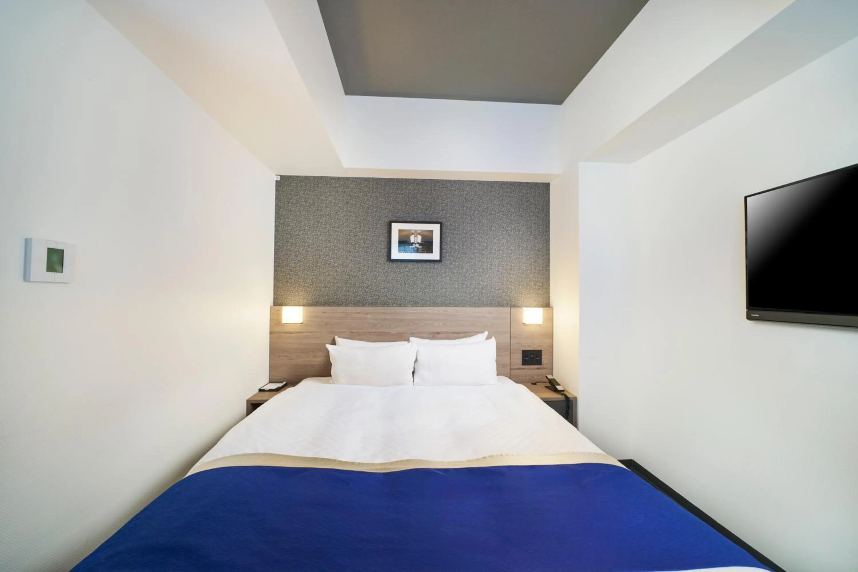 Bed in Best Western Plus Hotel Fino Osaka Kitahama