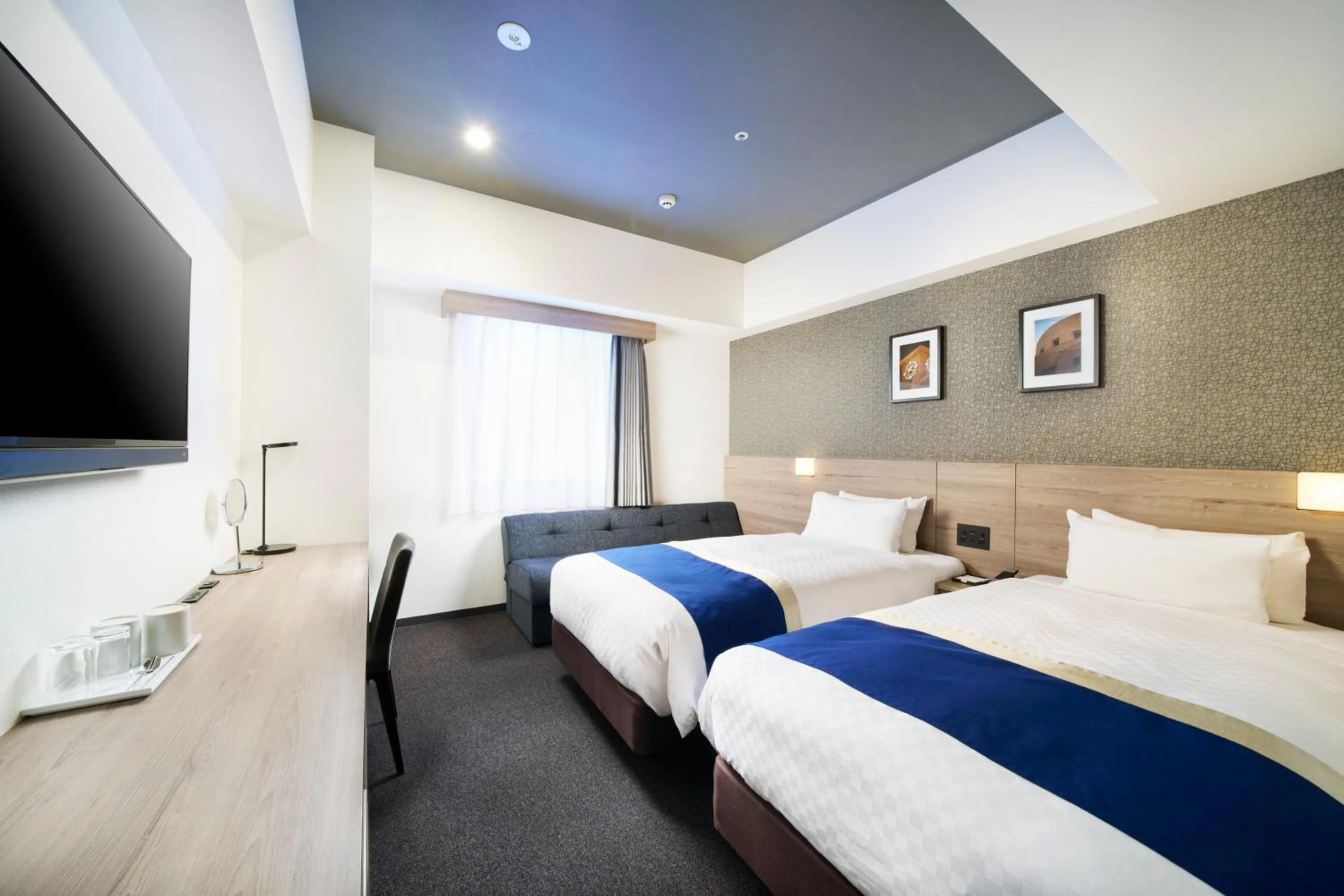 Bed in Best Western Plus Hotel Fino Osaka Kitahama