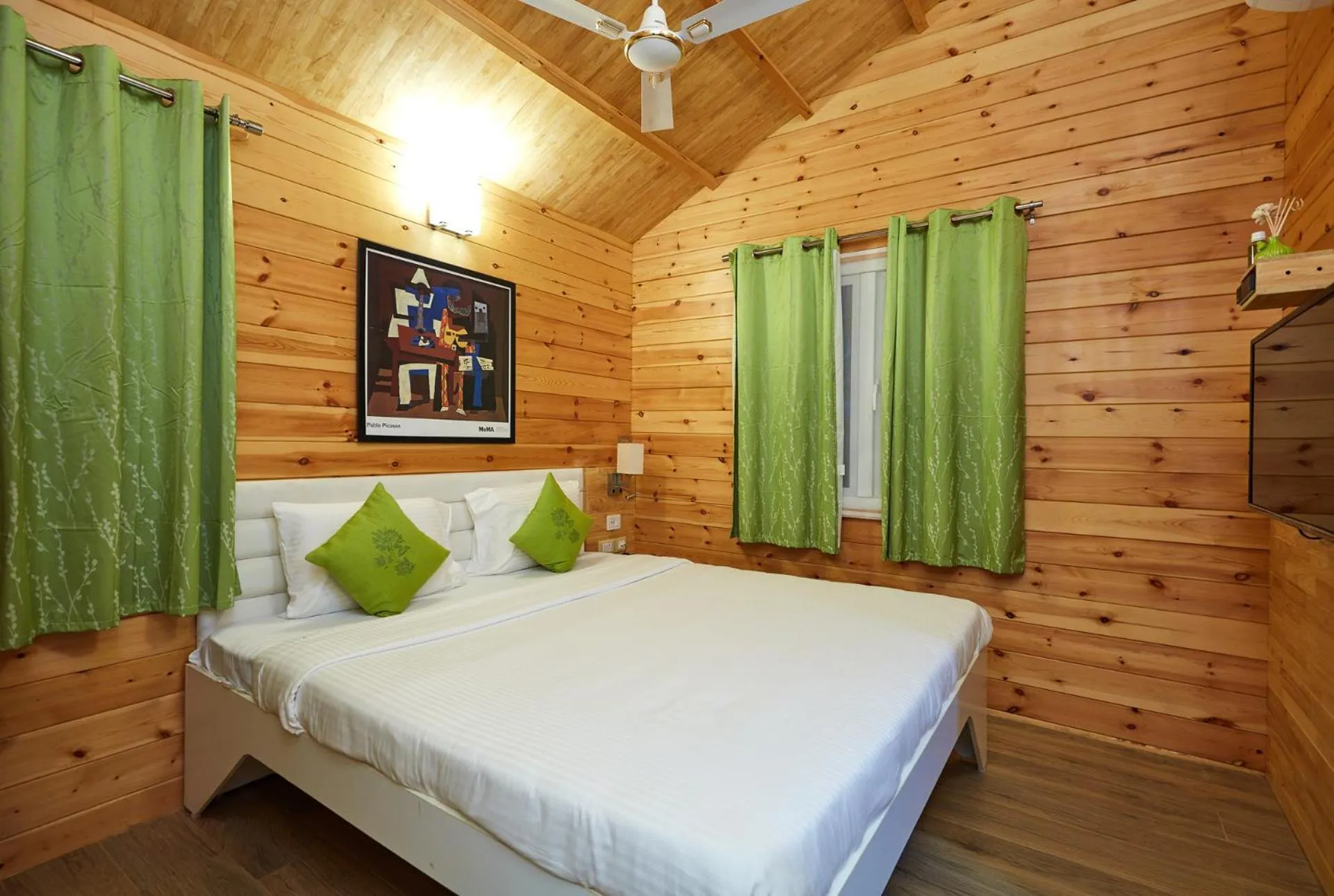 Photo of the whole room, Bed in Bodhiwoods Resorts