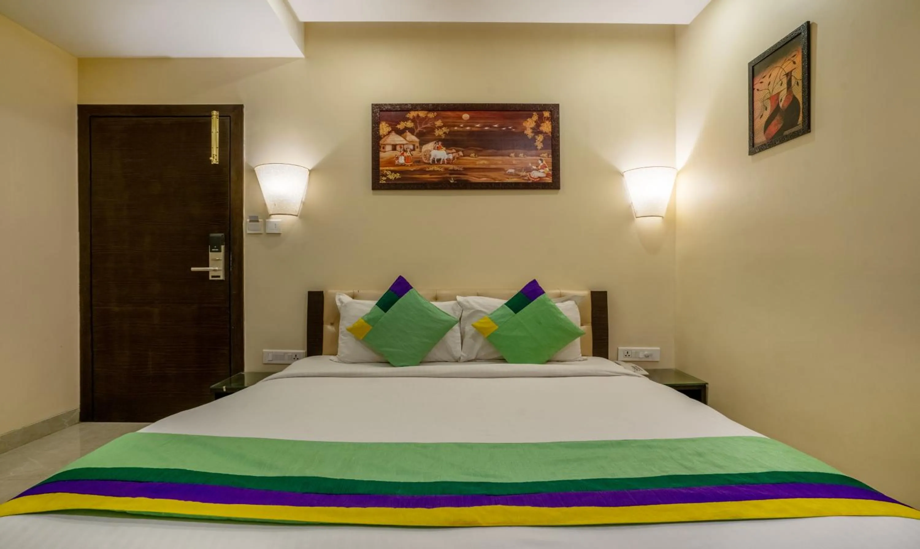 Bedroom, Bed in Treebo Acsys, Gachibowli