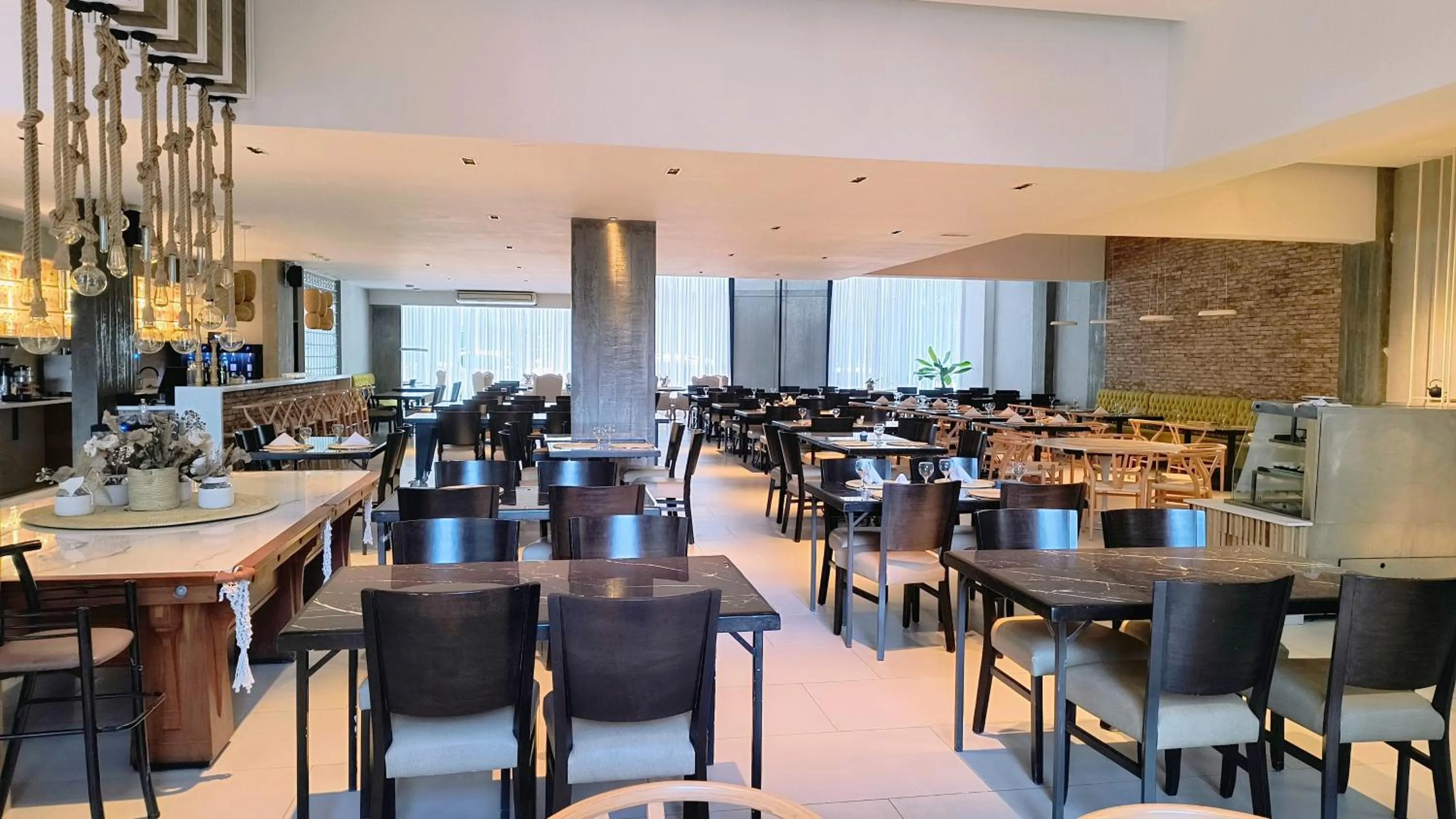 Restaurant/places to eat in HDA Hotel & Spa