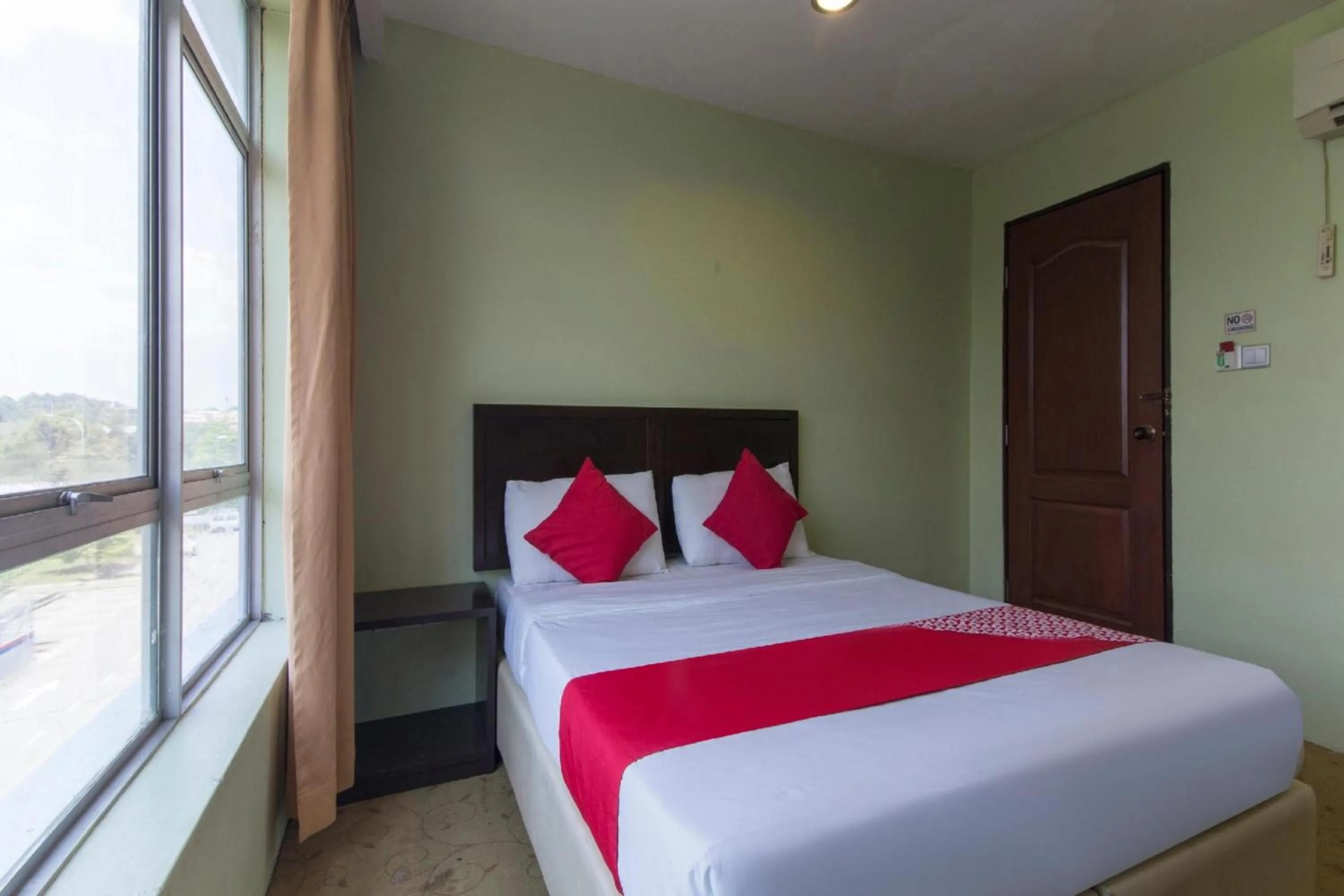 Photo of the whole room in Amani Hotel