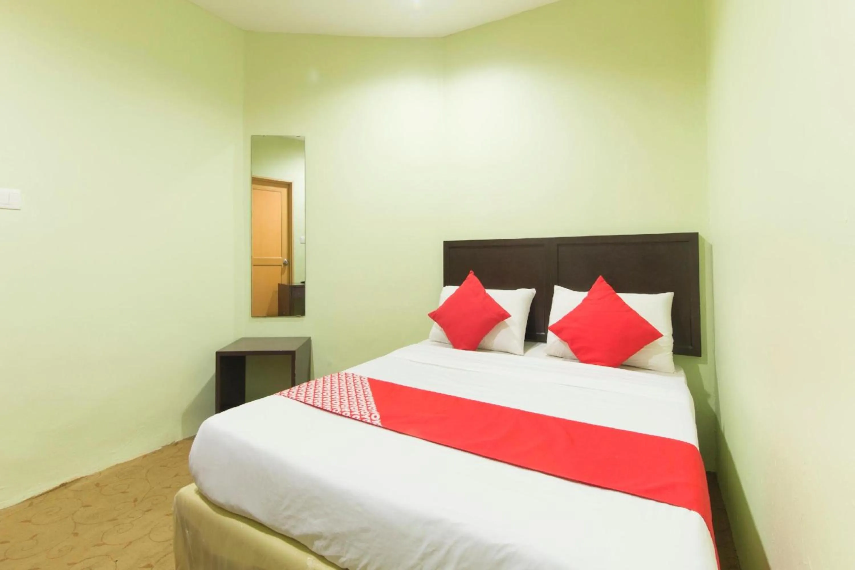 Photo of the whole room in Amani Hotel