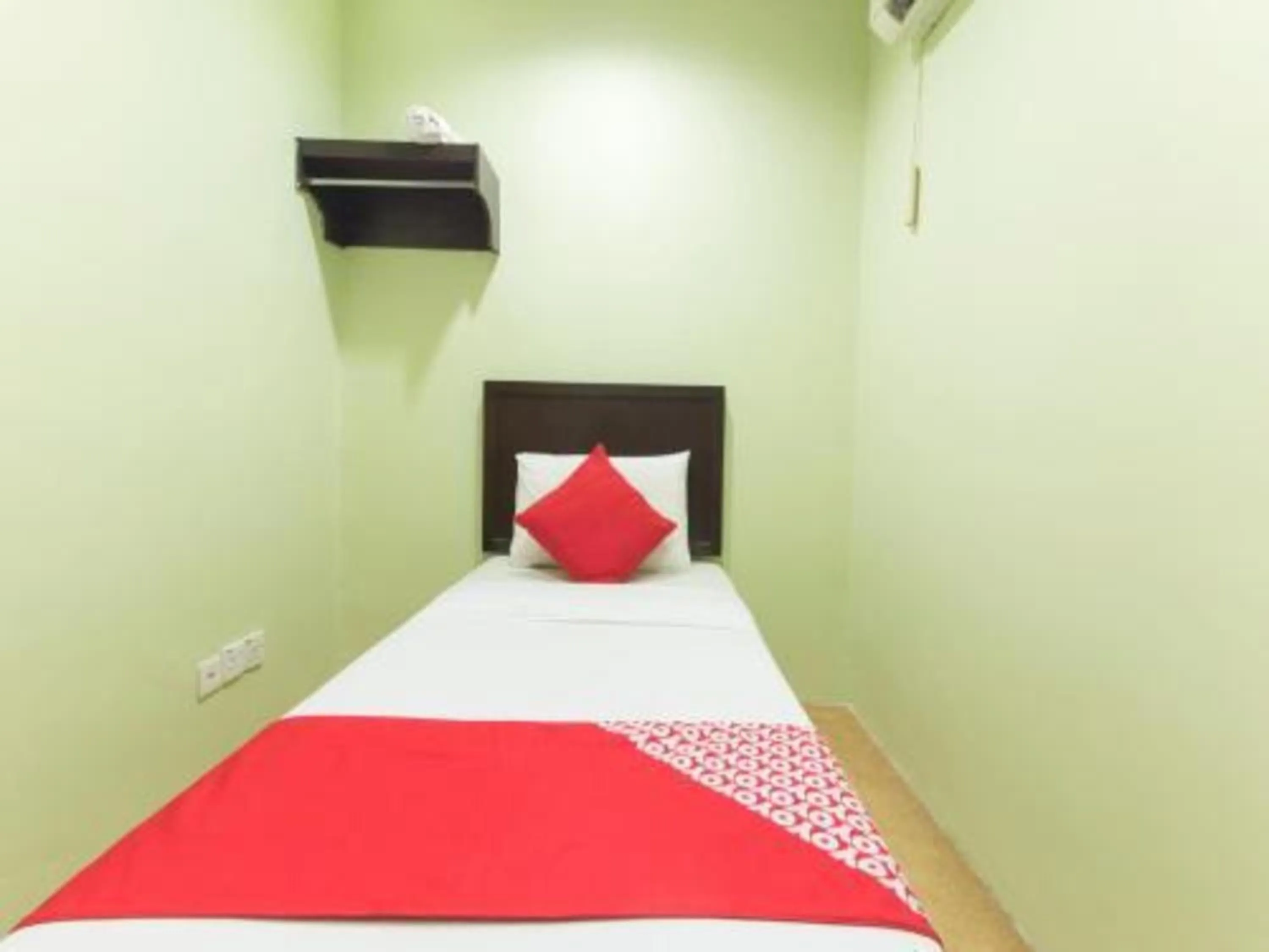 Photo of the whole room in Amani Hotel