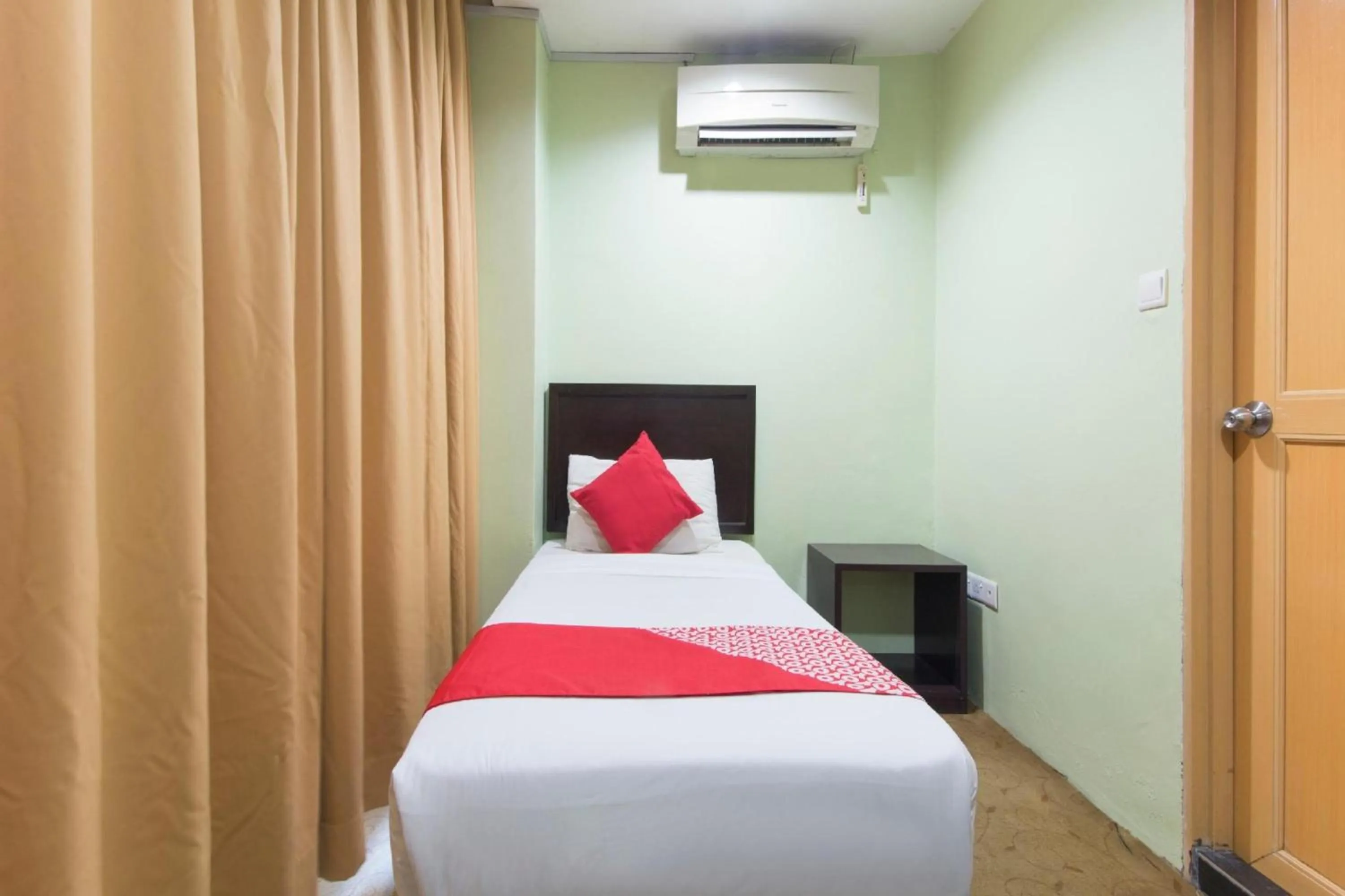 air conditioner in Amani Hotel