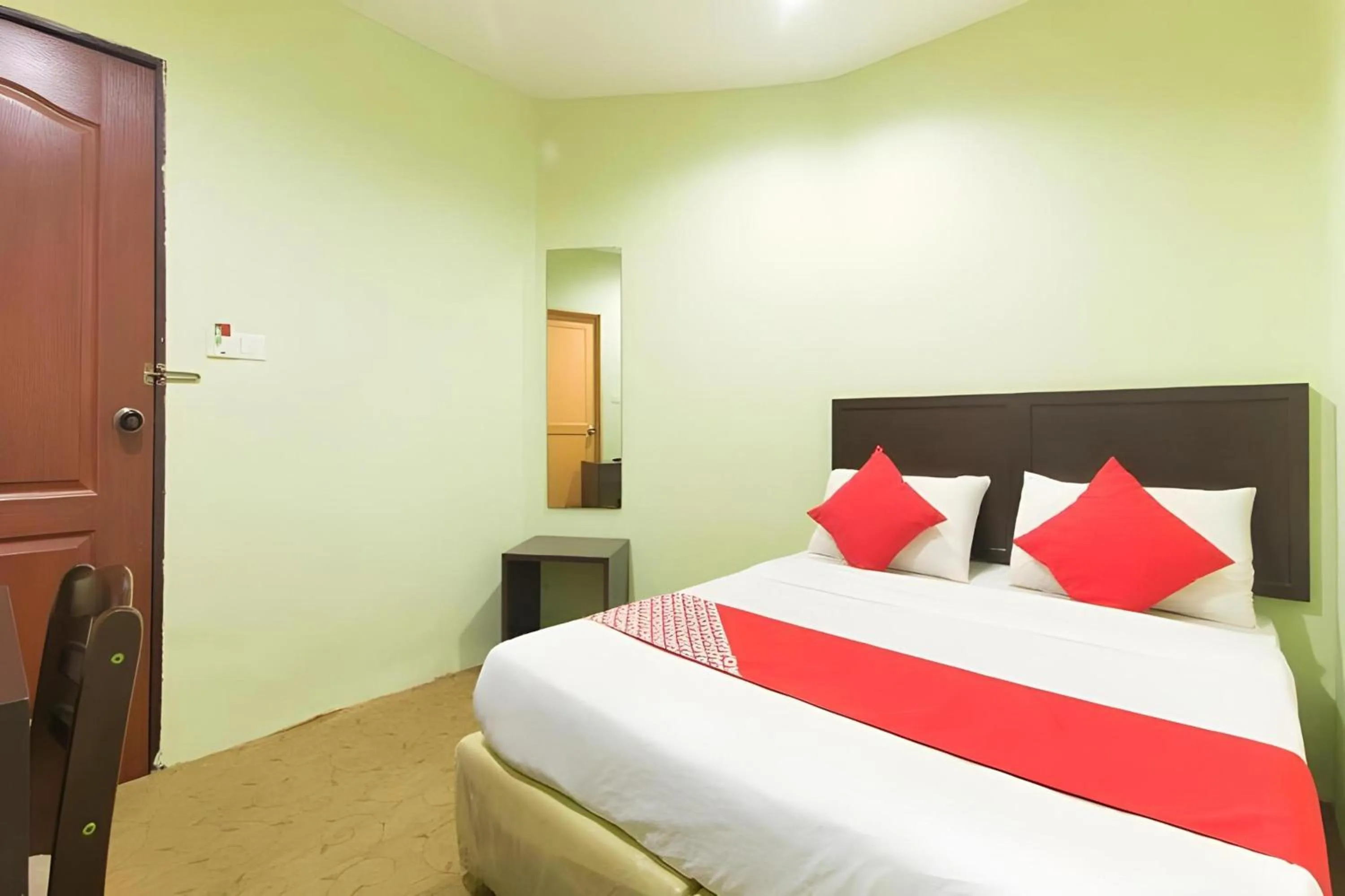 Photo of the whole room in Amani Hotel