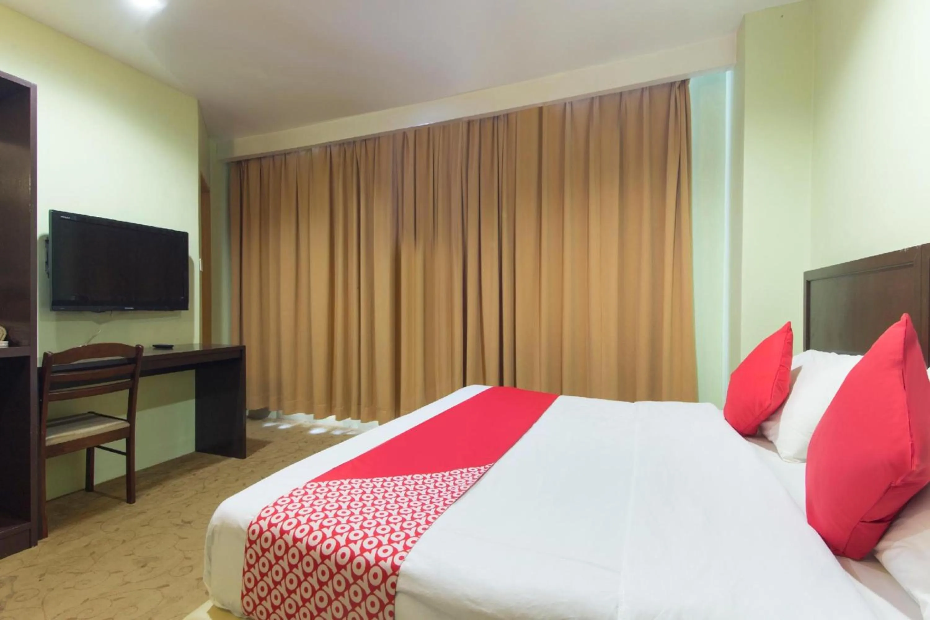 Bedroom in Amani Hotel