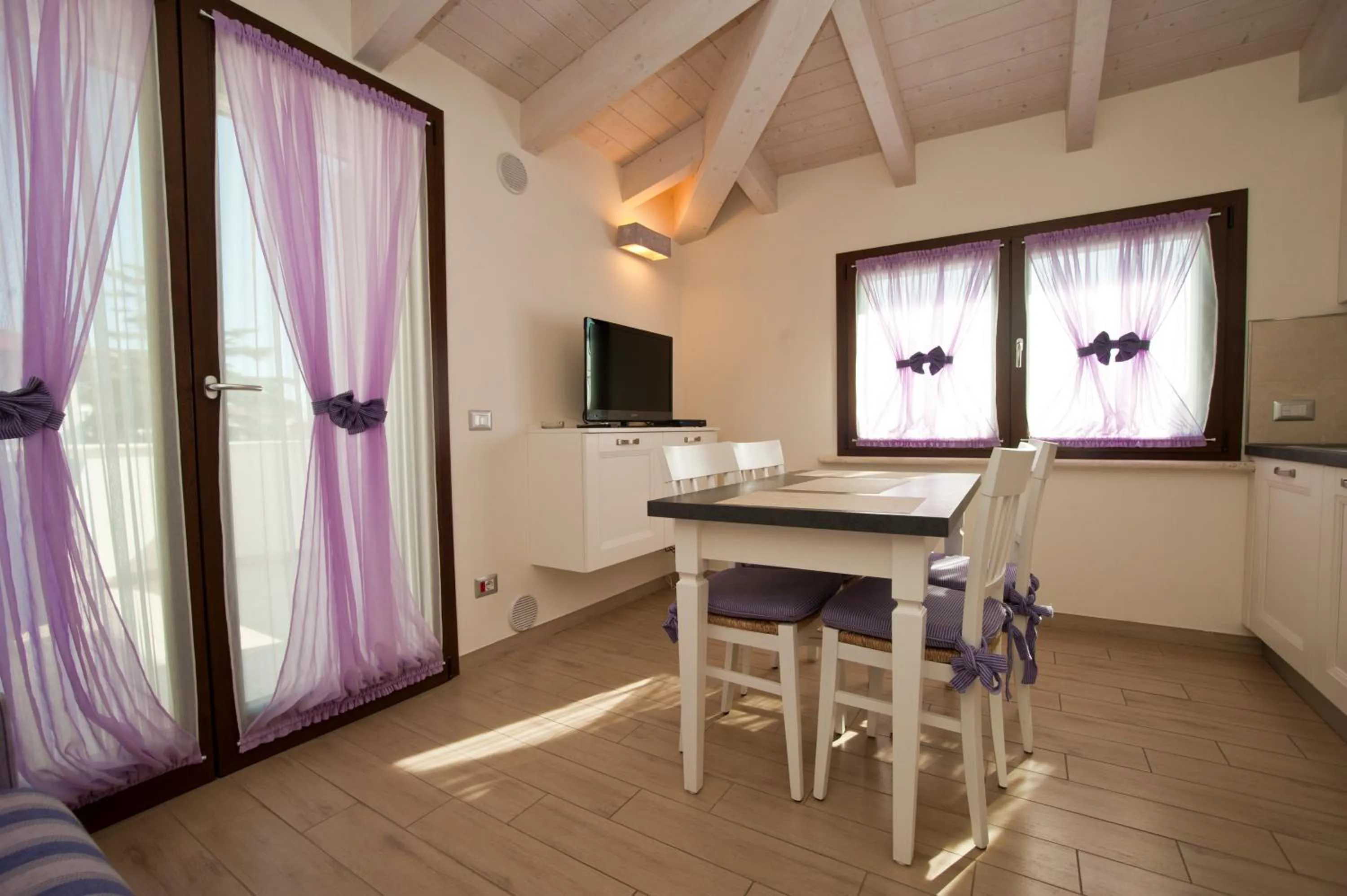 Dining area in Appartamenti Villa Ancora