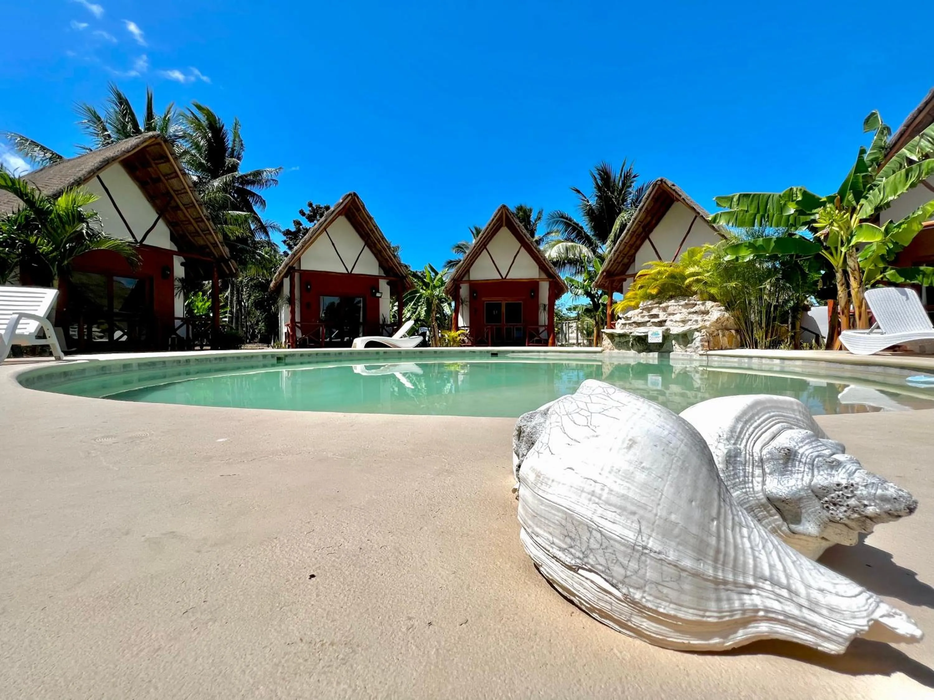 Swimming pool in Villas Hotel