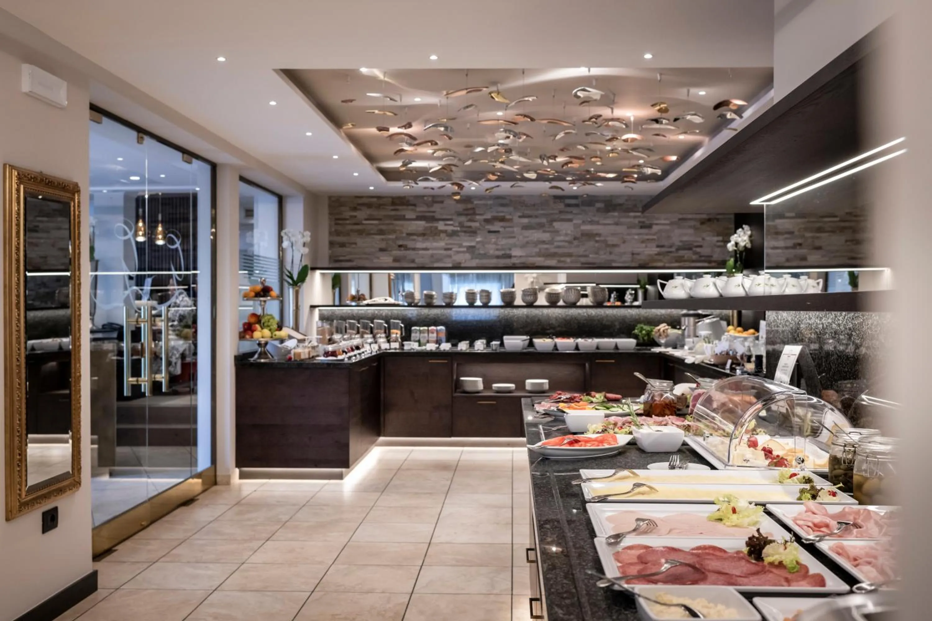 Breakfast in Small & Beautiful Hotel Gnaid