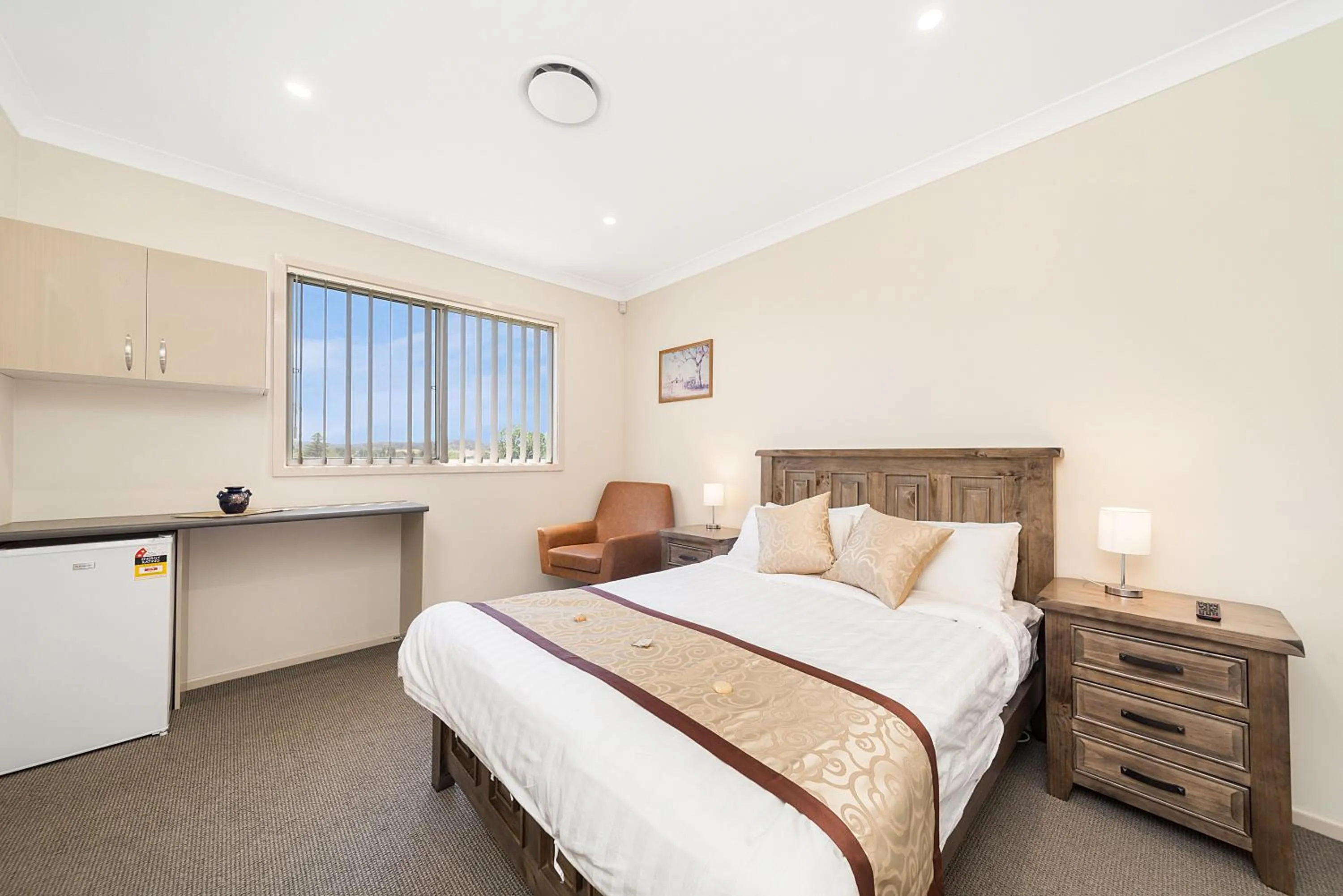 Bed in Marulan Stayz