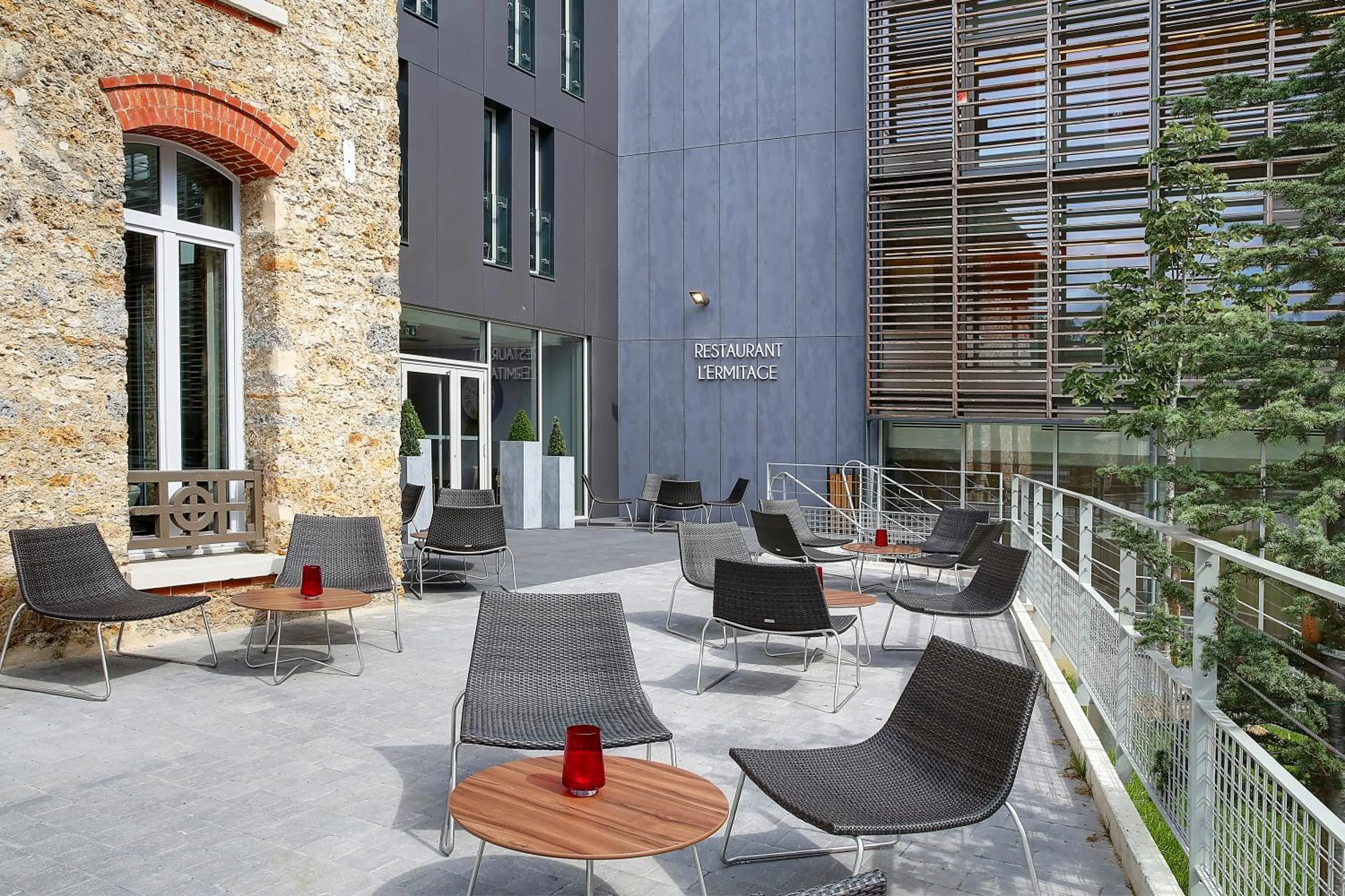 Balcony/Terrace in Best Western Plus Paris Meudon Ermitage