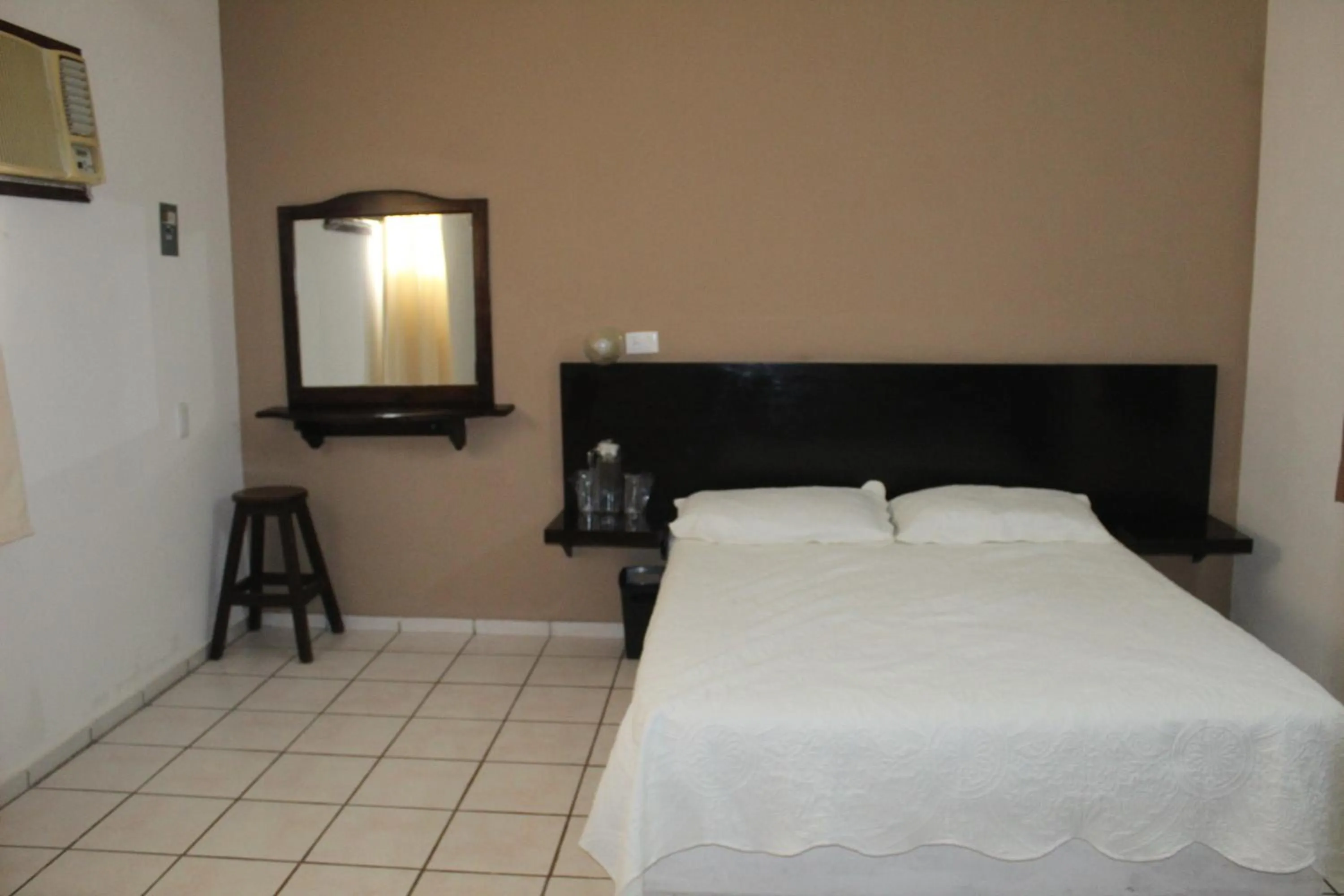 Photo of the whole room, Bed in Hotel Moreno