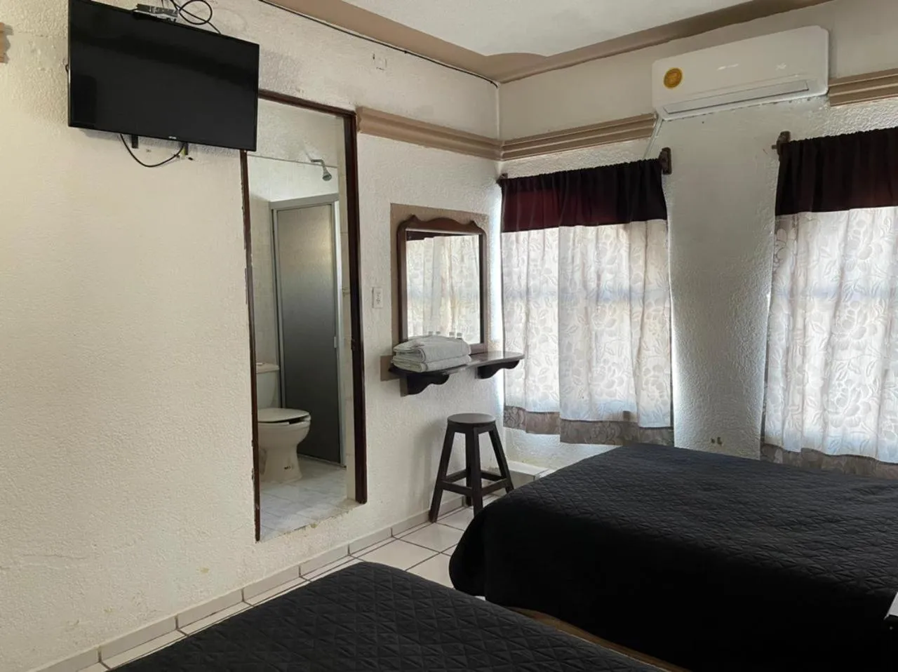 Photo of the whole room, Bed in Hotel Moreno