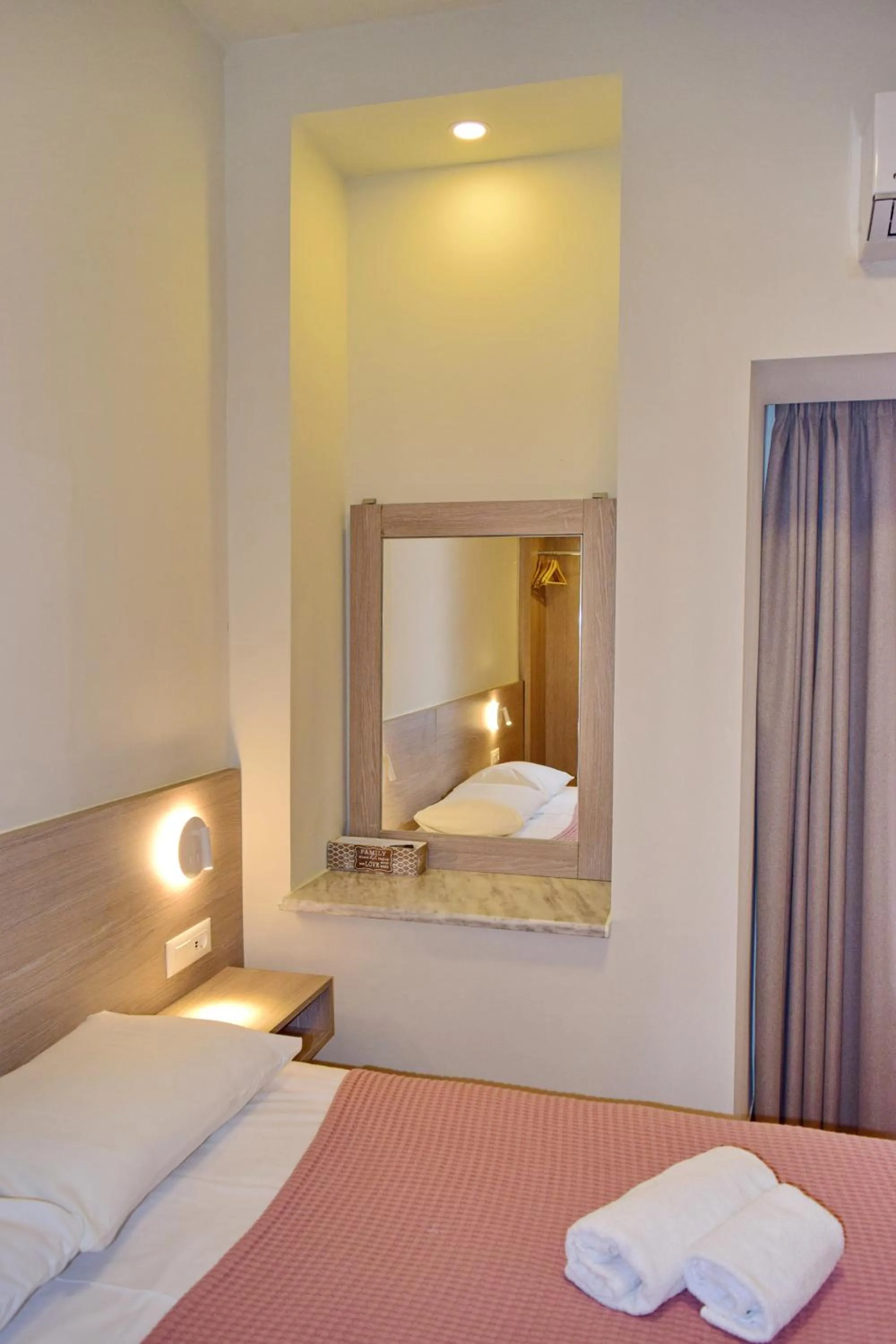 Bedroom, Bed in Melina Beach