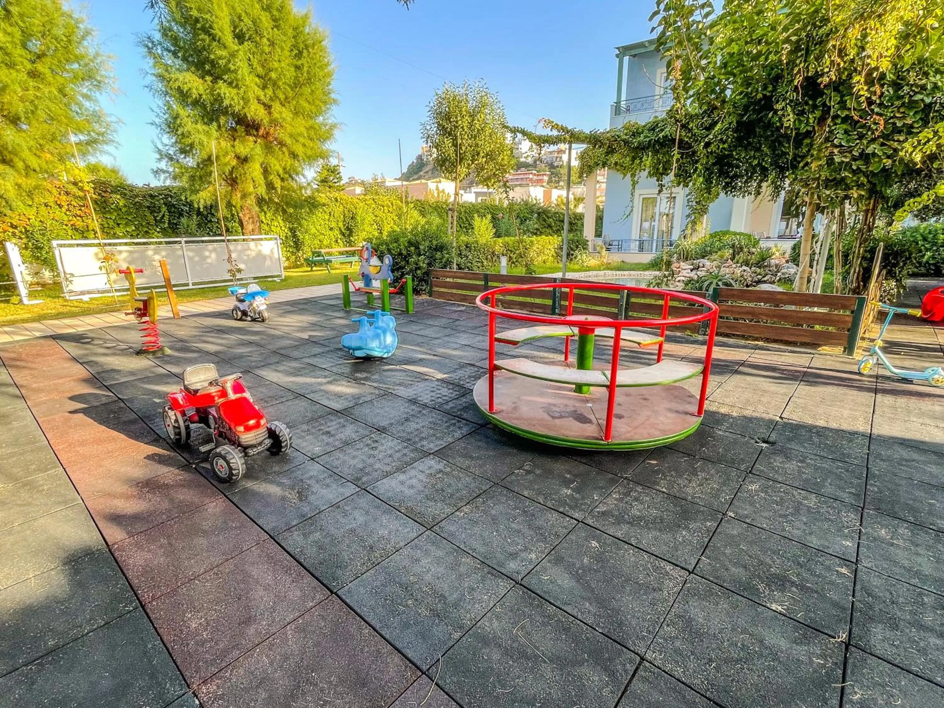 Kids's club in Melina Beach