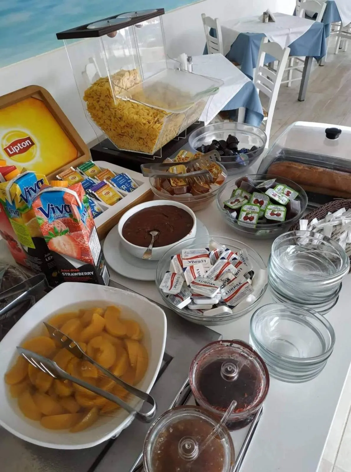 Continental breakfast in Melina Beach