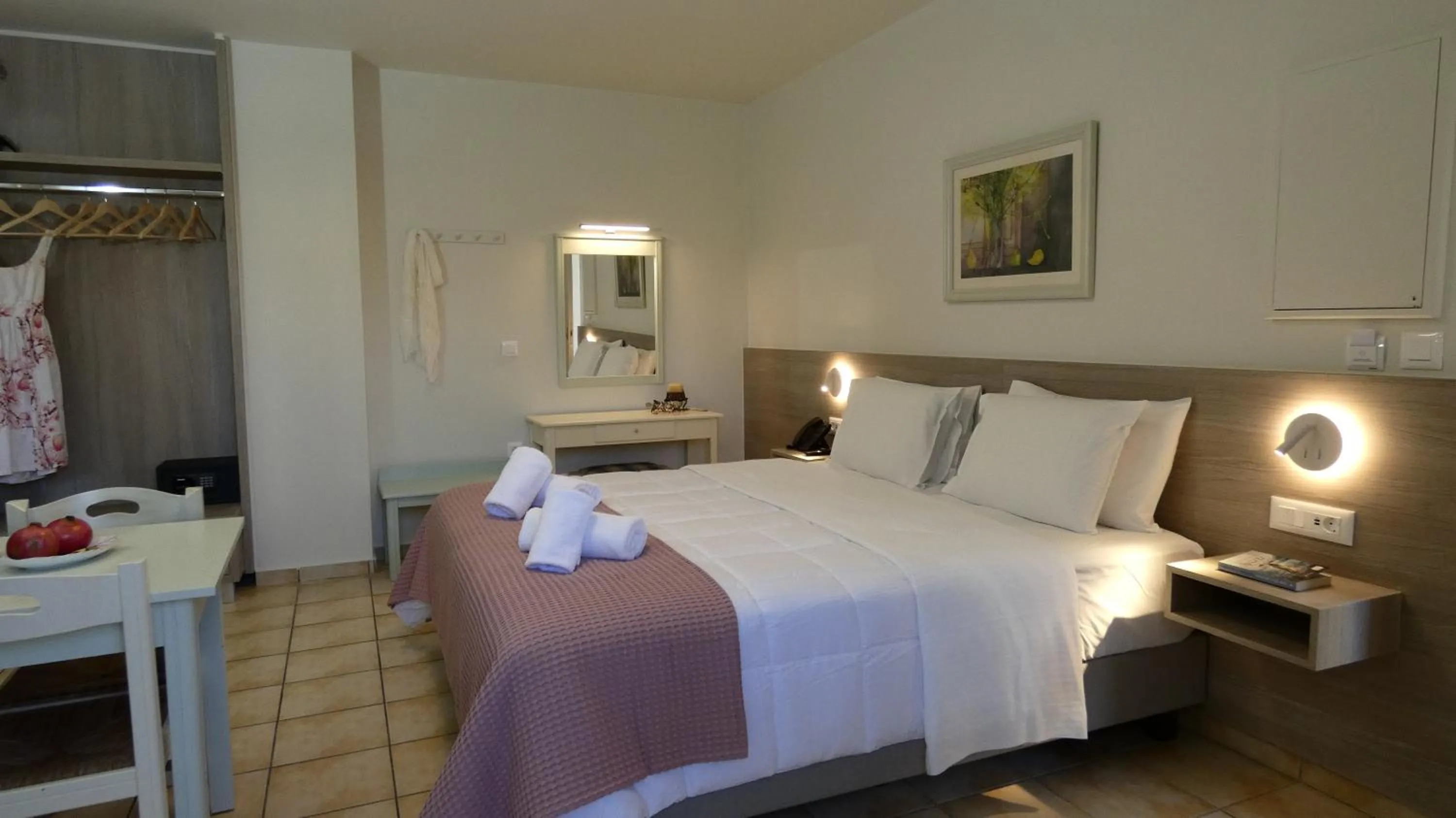 Bedroom, Bed in Melina Beach