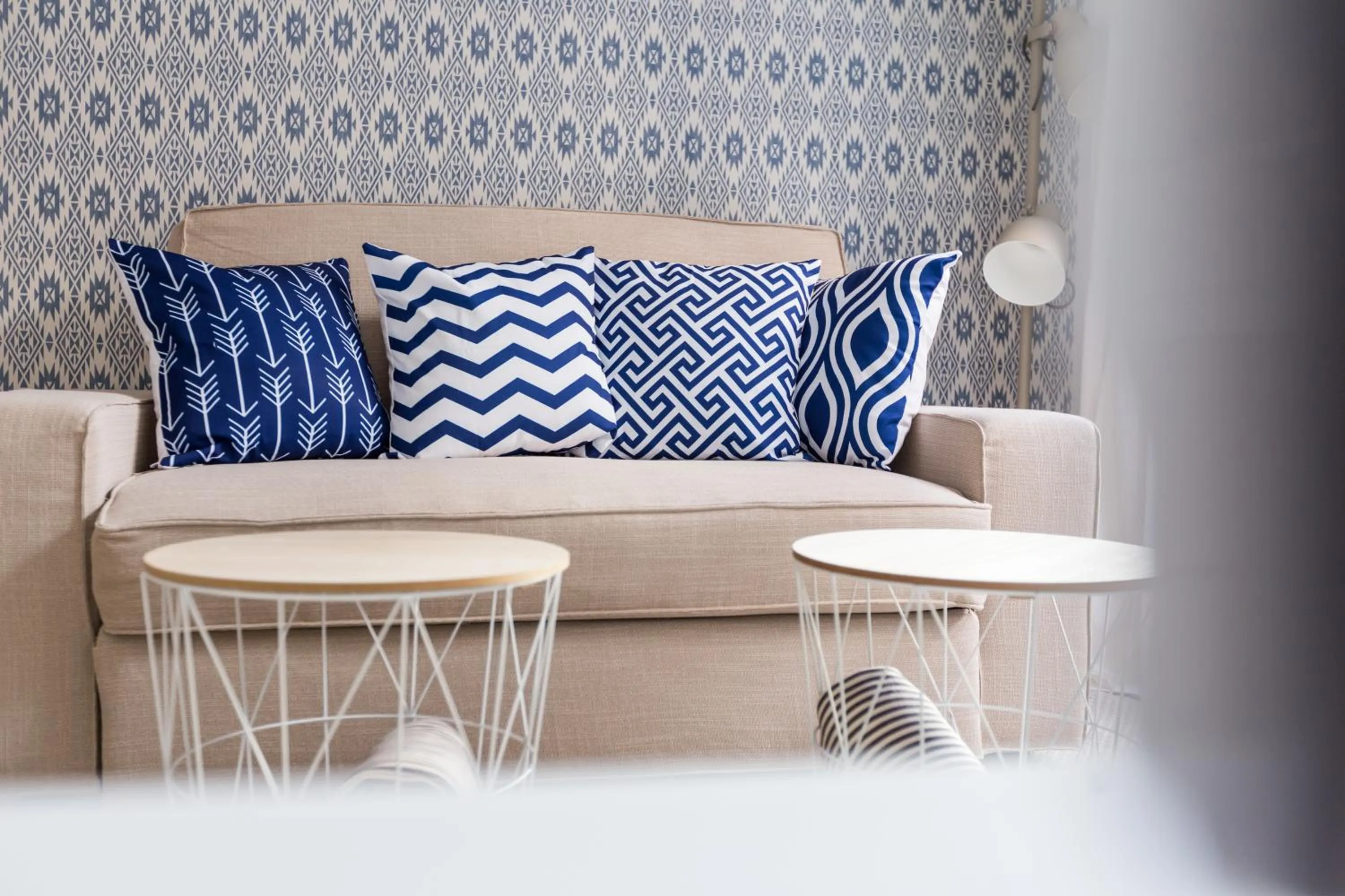 Seating area in Horoko Apartments by gaiarooms