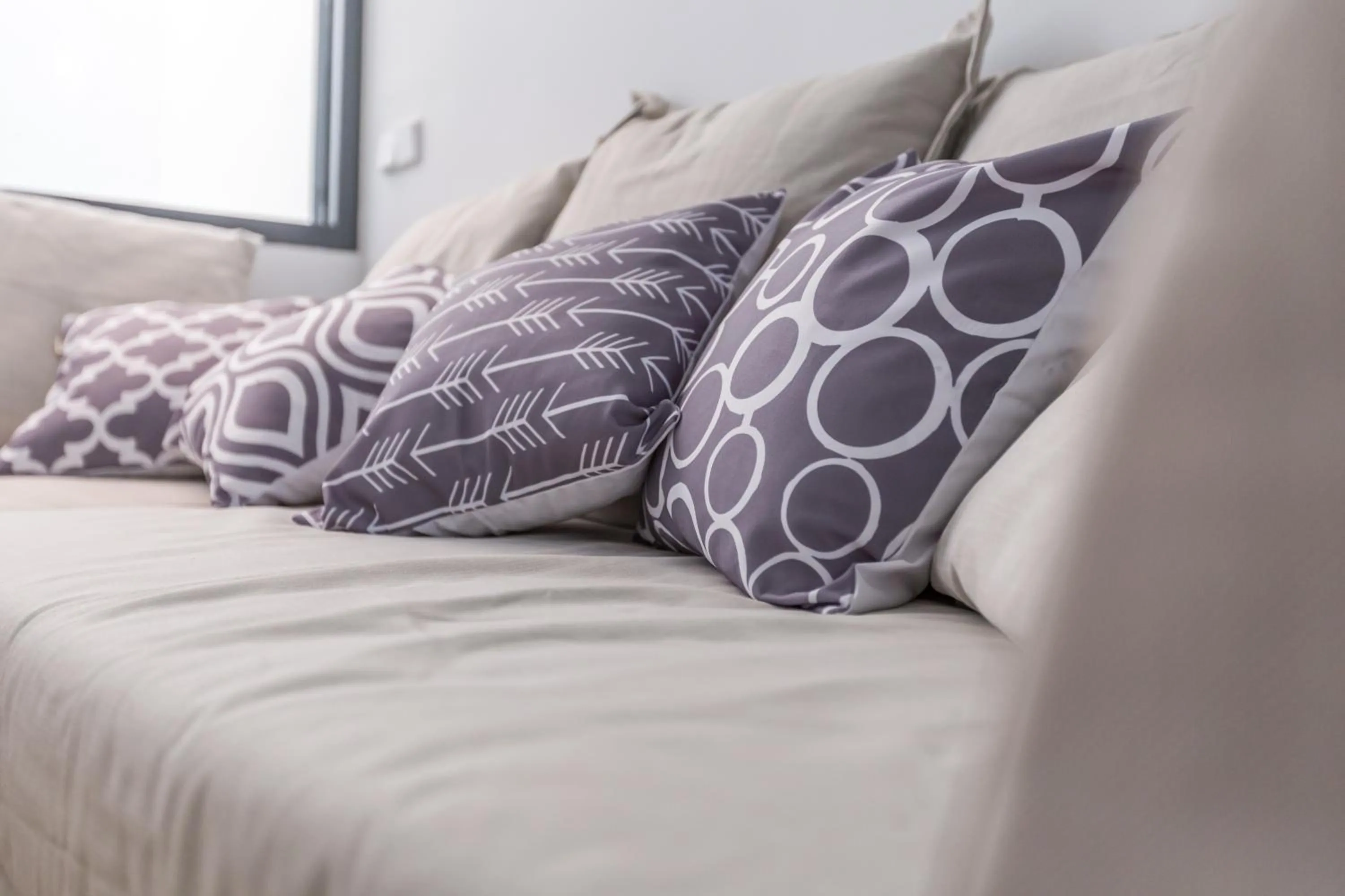 Living room, Bed in Horoko Apartments by gaiarooms