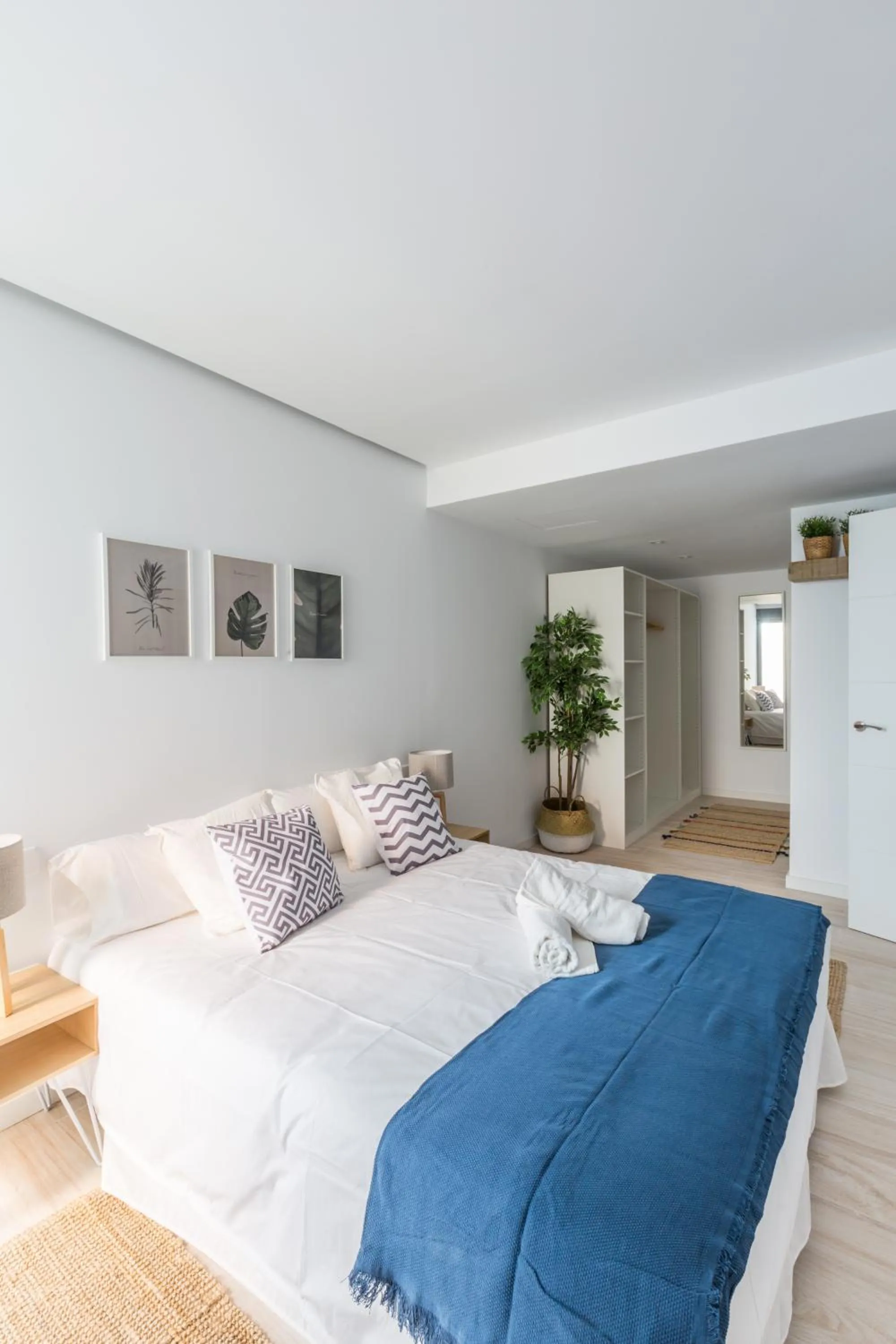 Kitchen or kitchenette, Bed in Horoko Apartments by gaiarooms