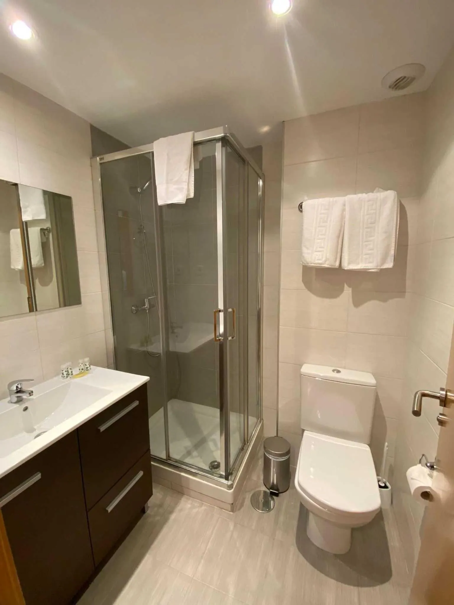 Shower in Horoko Apartments by gaiarooms