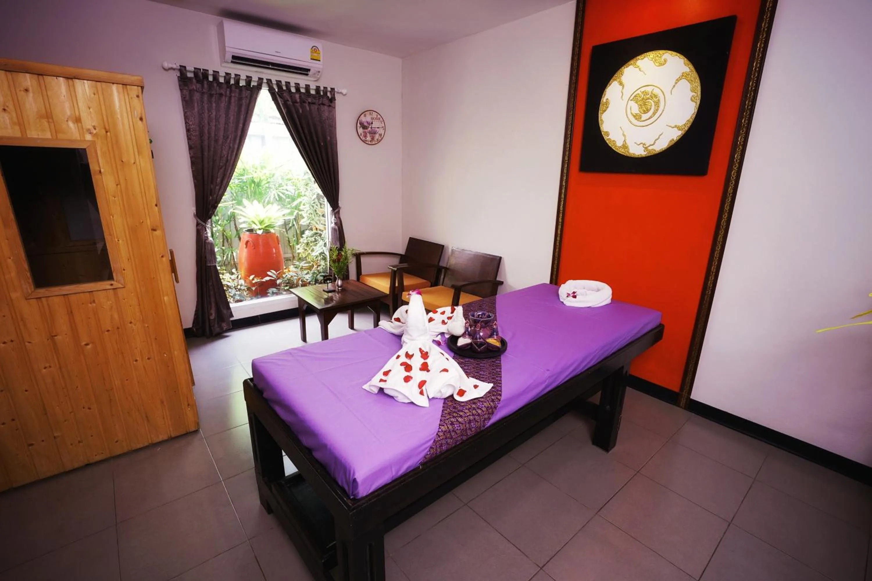Massage, Bed in Sabai Place Donmueang Airport