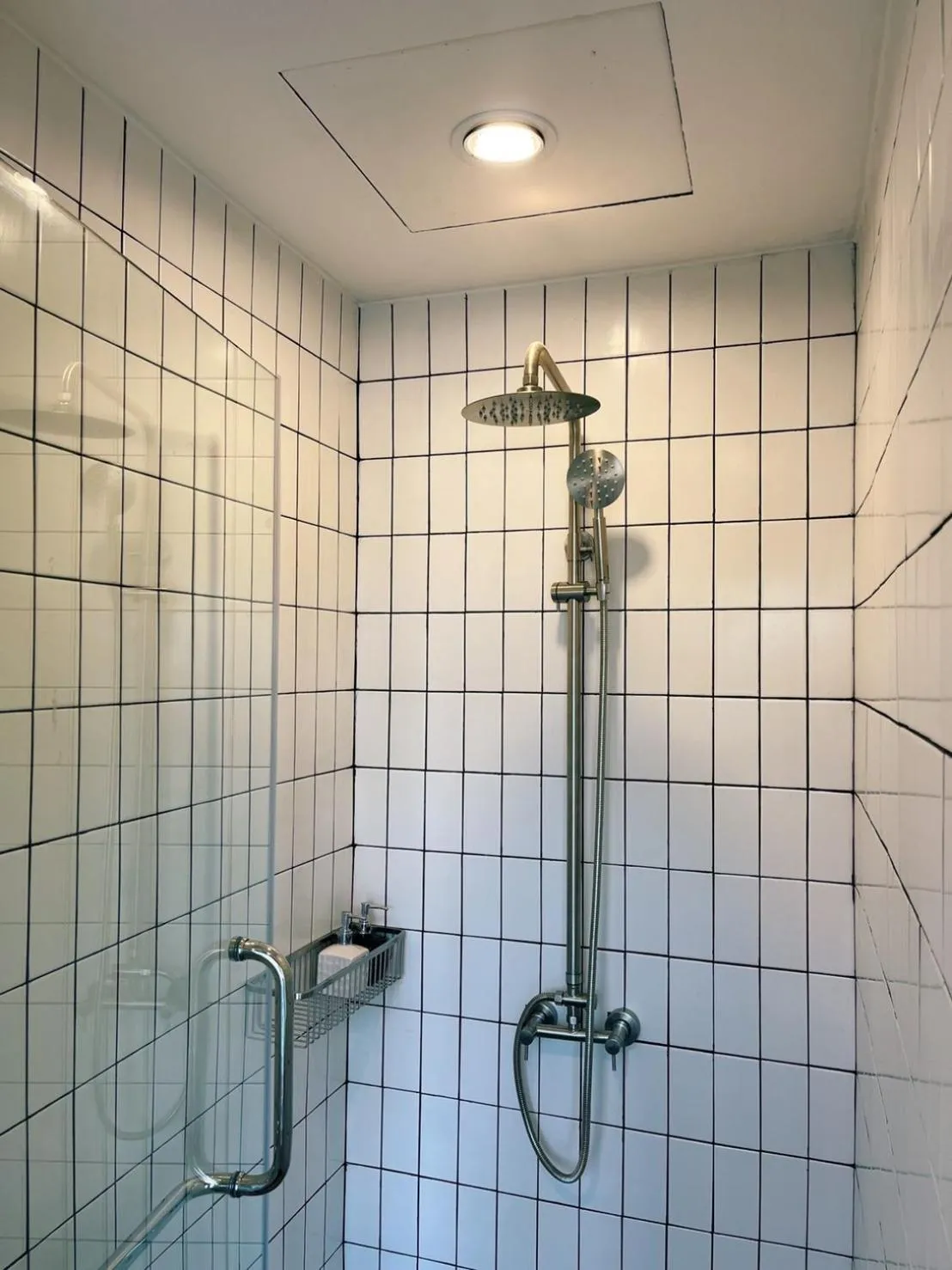 Bathroom in Rimtalay Resort Koh Larn