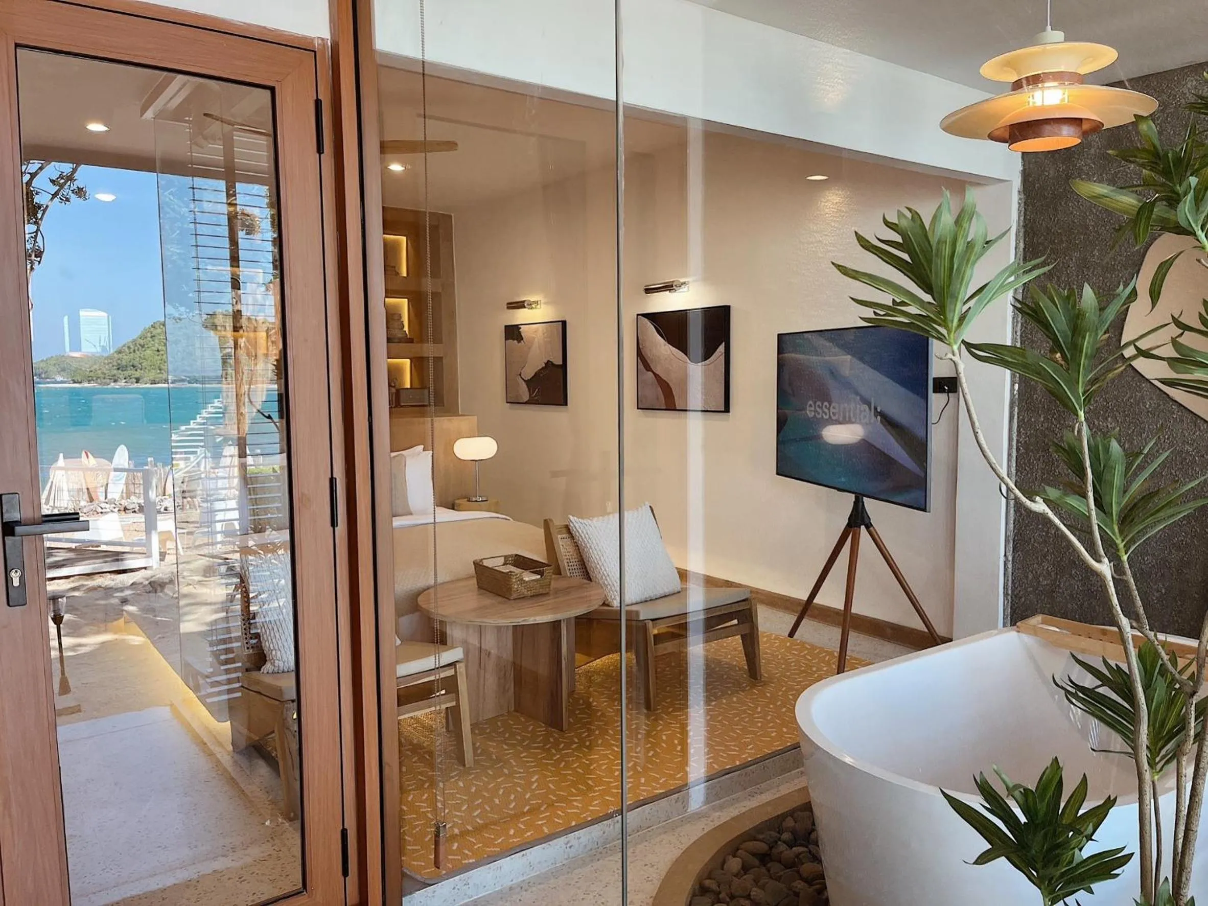 Bath in Rimtalay Resort Koh Larn