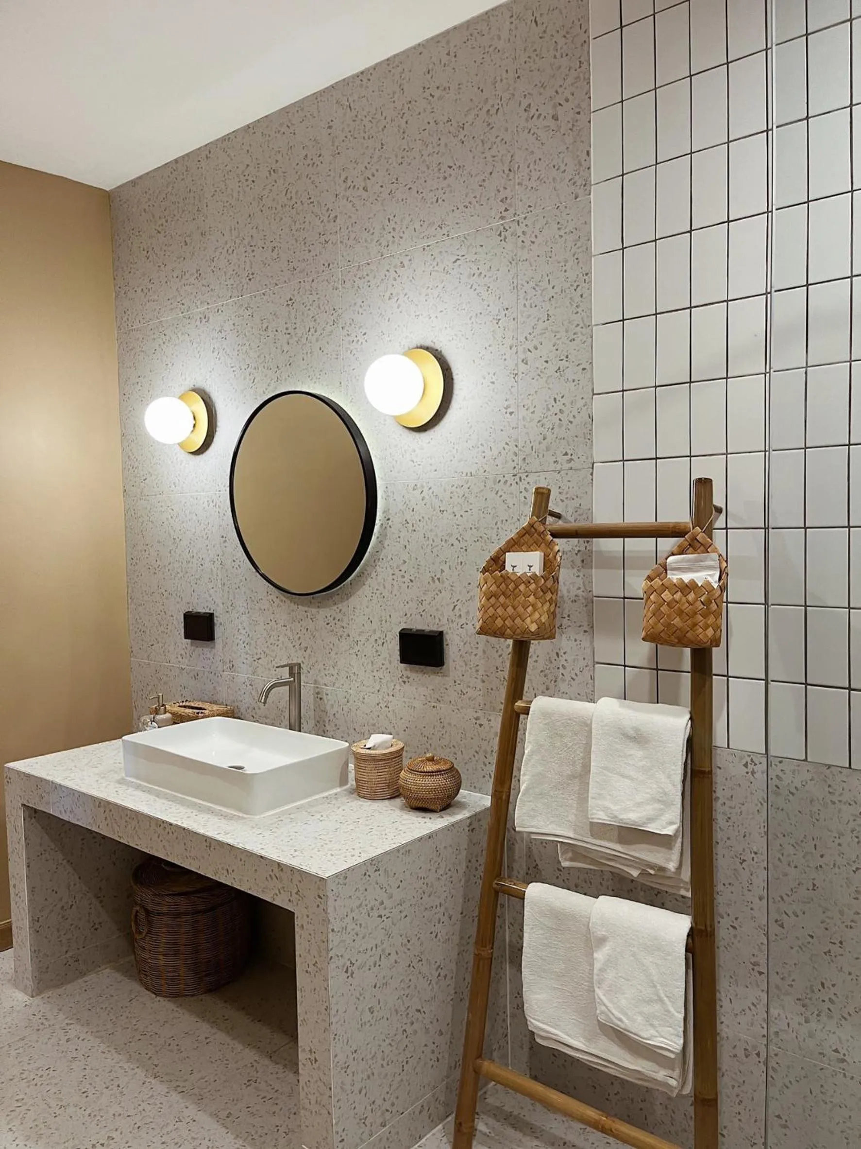 Bathroom in Rimtalay Resort Koh Larn