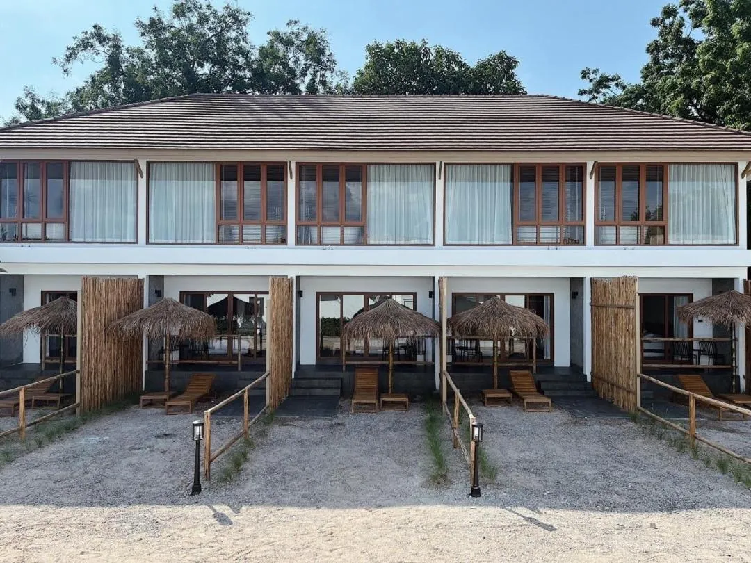 Property building in Rimtalay Resort Koh Larn