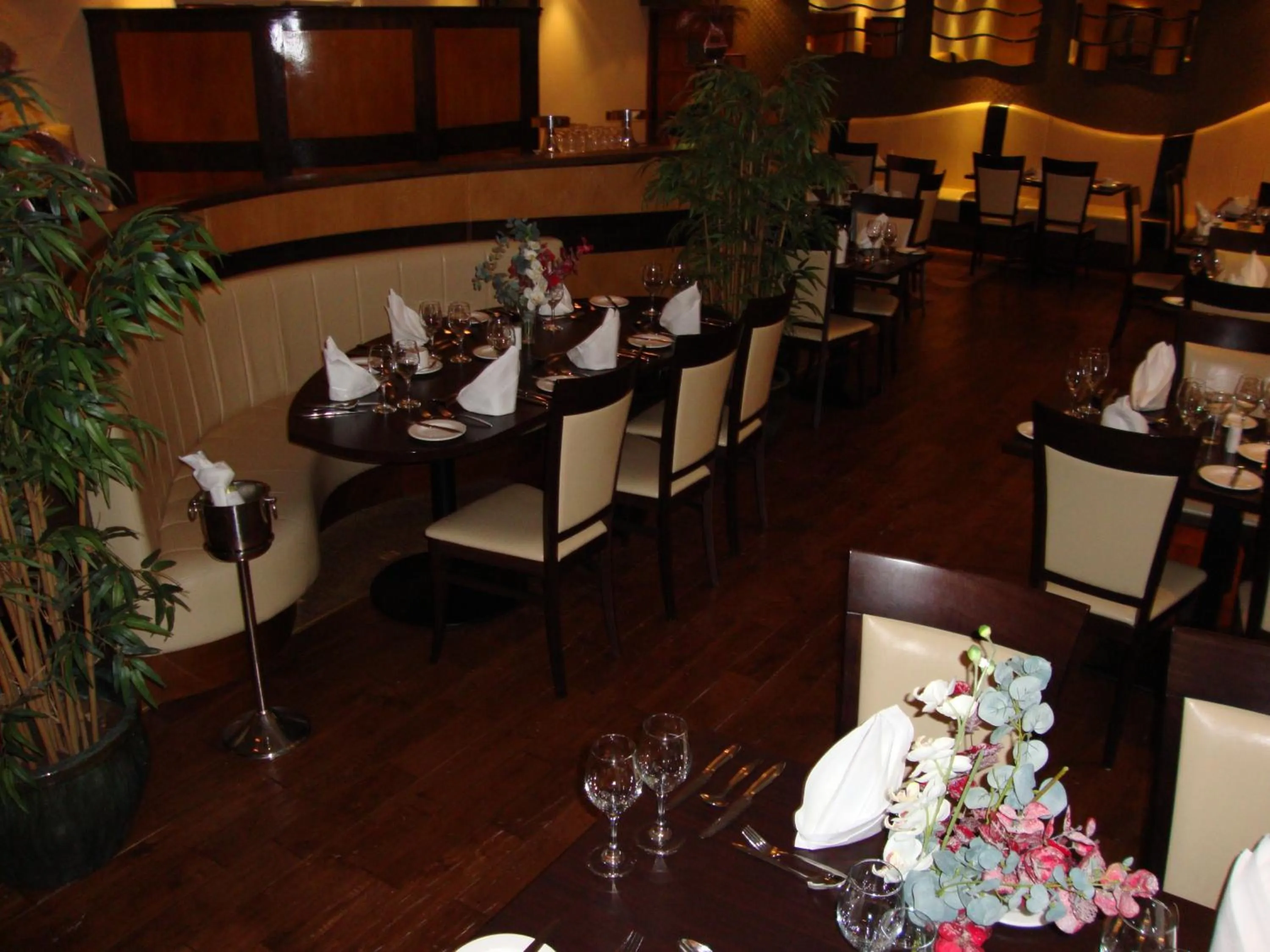 Restaurant/places to eat in Ard Ri House Hotel