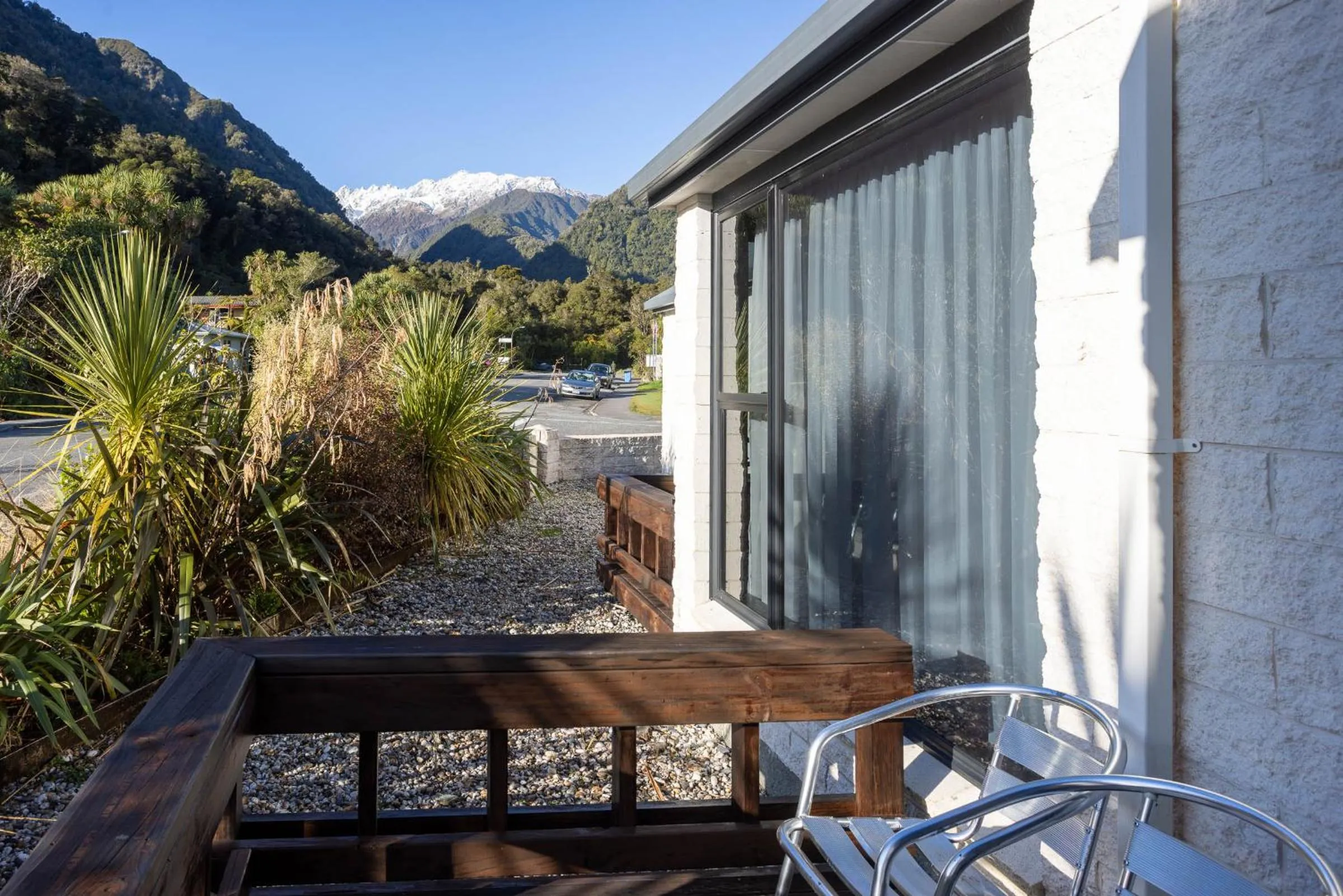 Balcony/Terrace in Alpine Glacier Motel