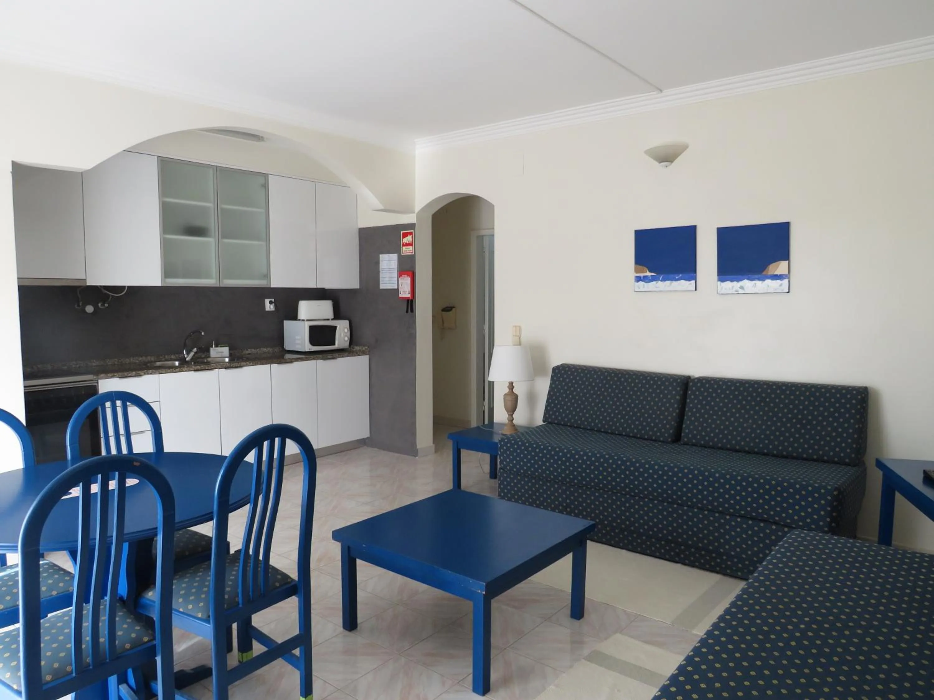 Property building in Hotel Apartamento Praia Azul