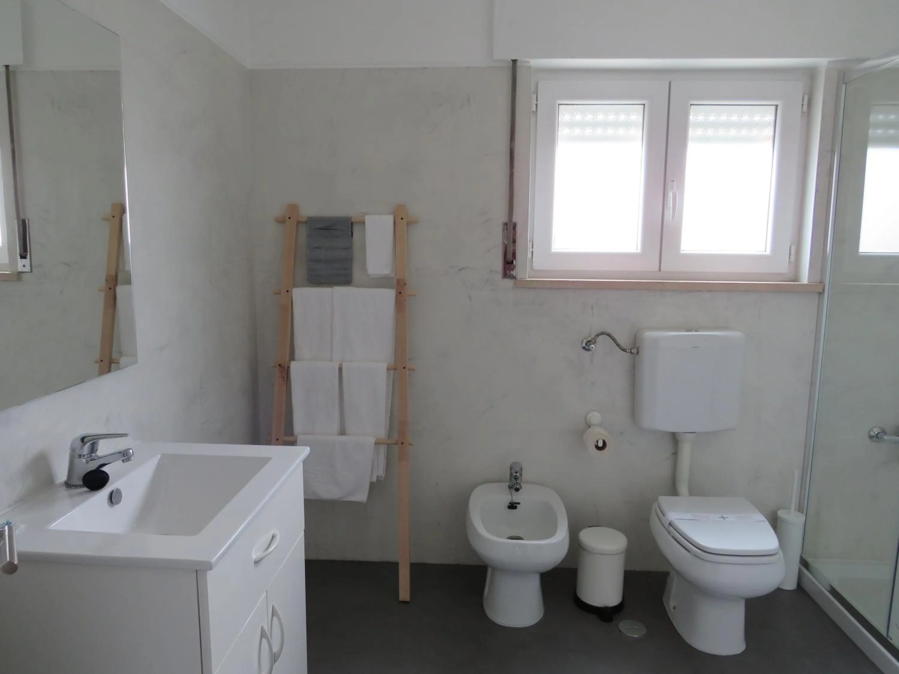 Bathroom in Hotel Apartamento Praia Azul