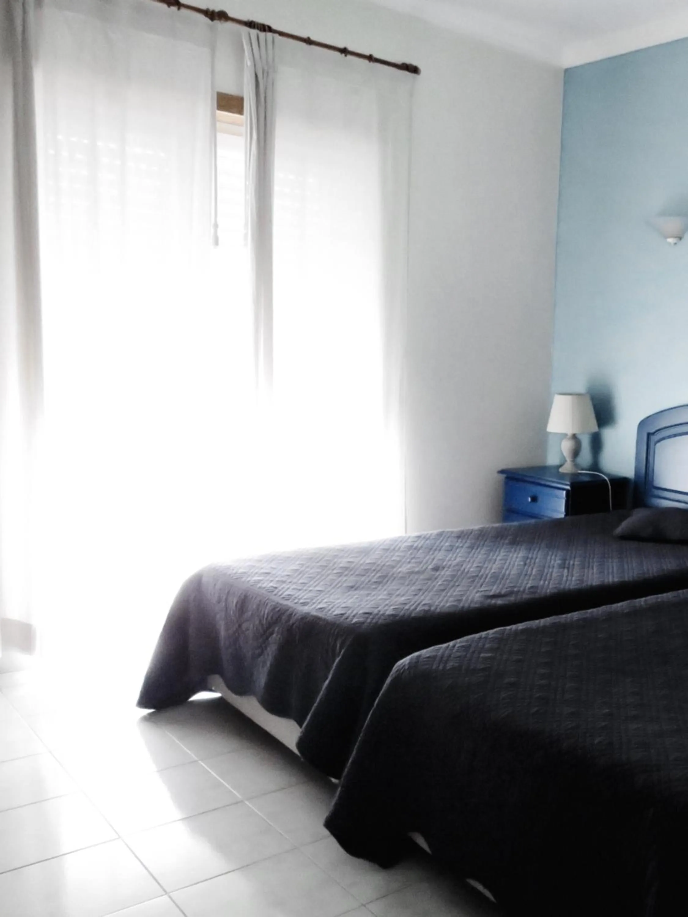 Bedroom, Bed in Hotel Apartamento Praia Azul