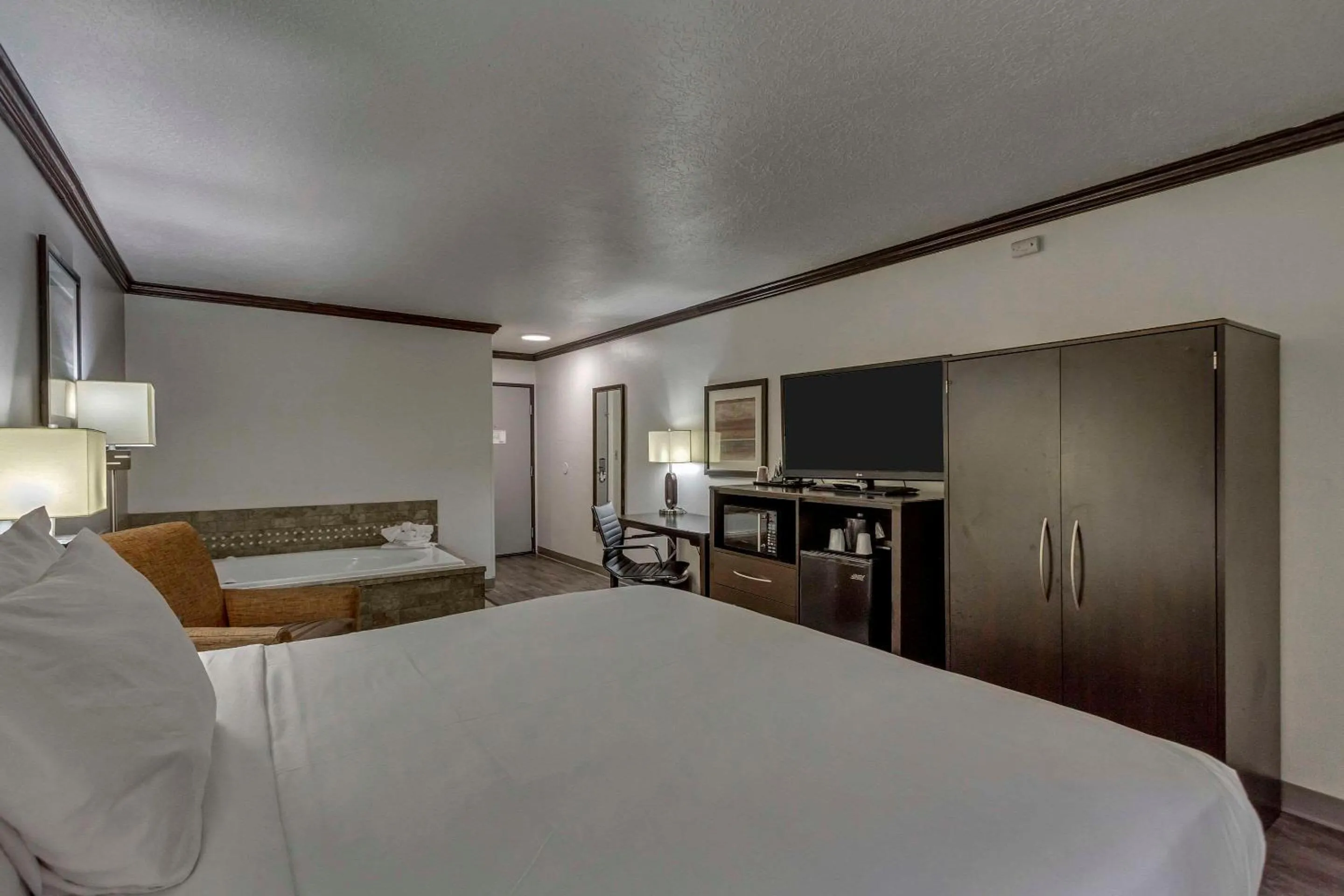 Bedroom, Bed in Park Inn by Radisson, Salt Lake City-Midvale