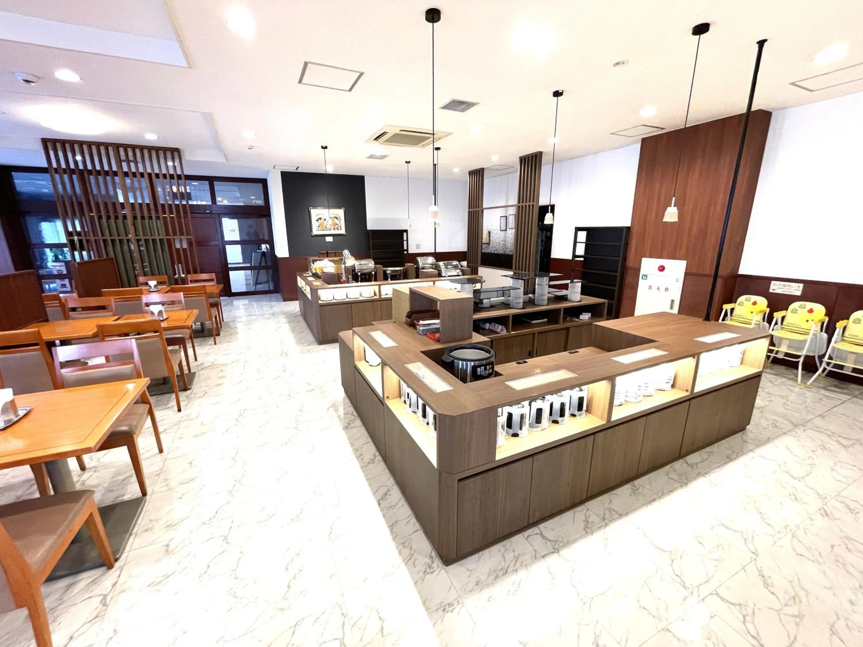 Restaurant/places to eat in Hotel Route-Inn Niihama