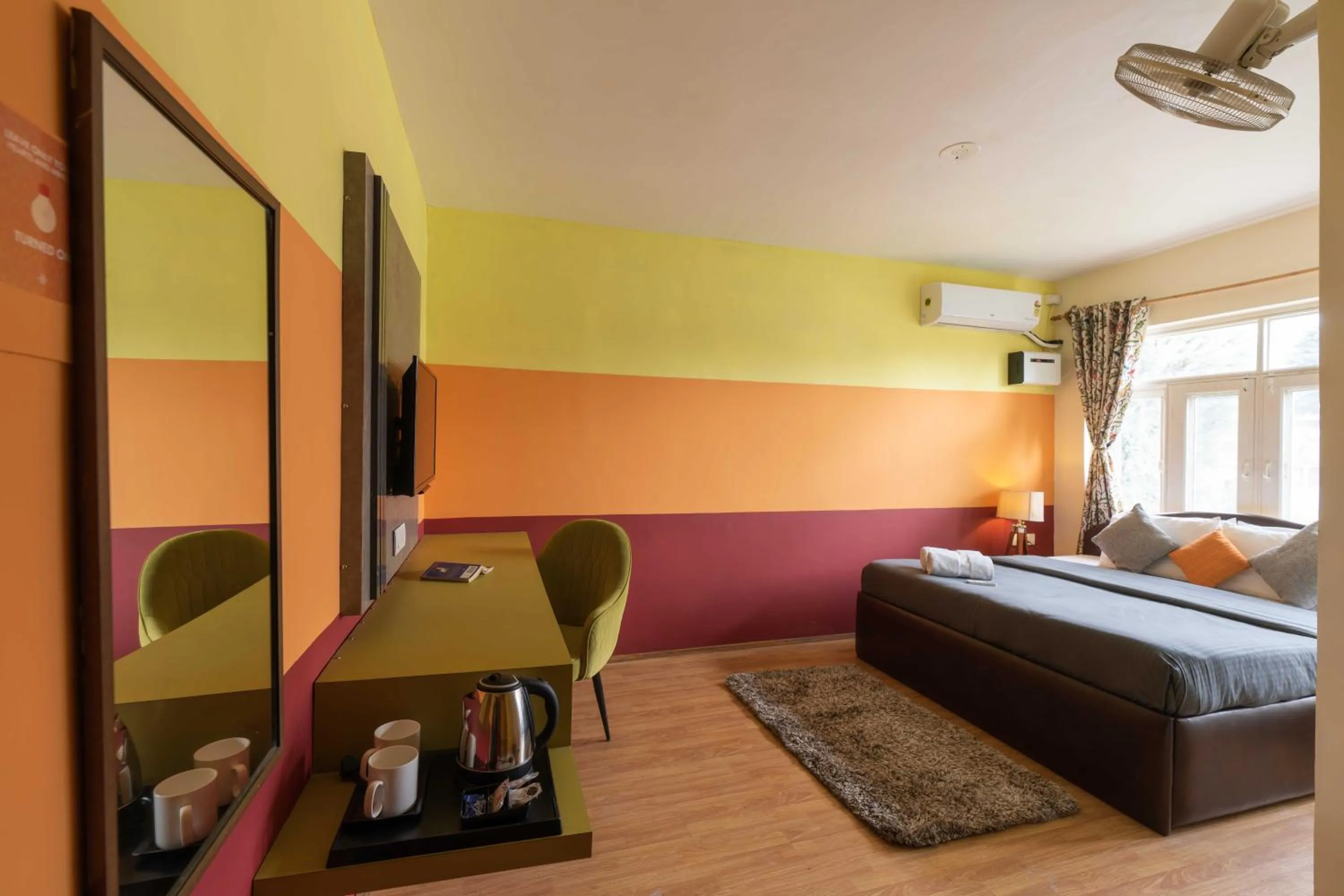 Bed in Zostel Srinagar