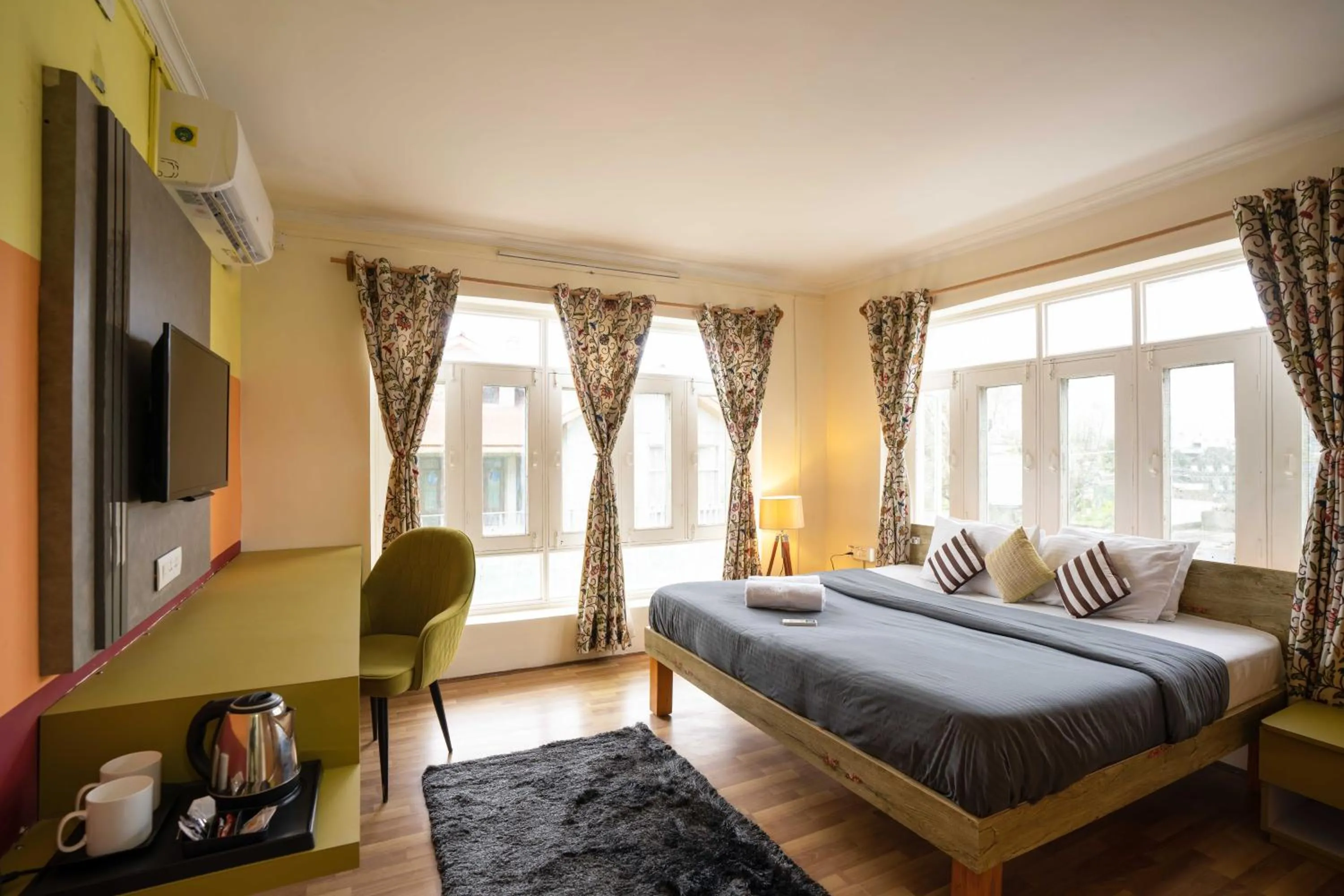 Bed in Zostel Srinagar